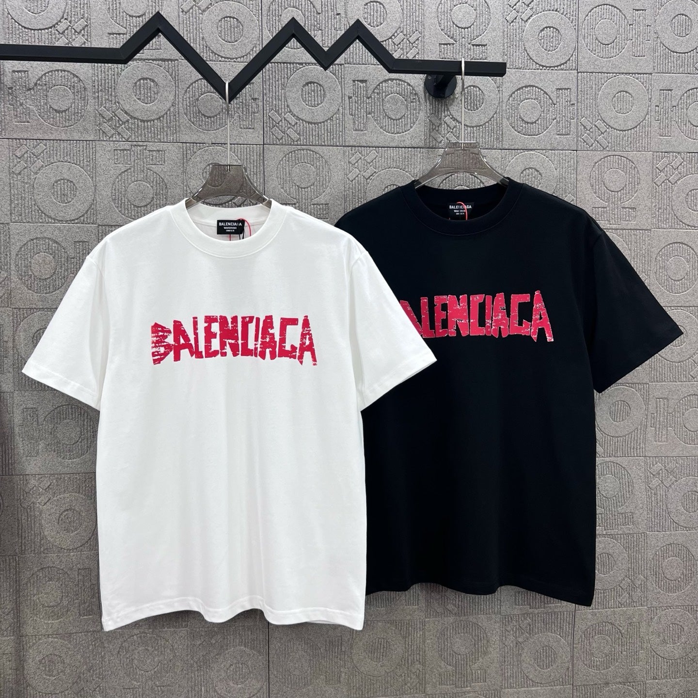 LuxluxHouse Best Quality Clothes Balenciaga T-shirt