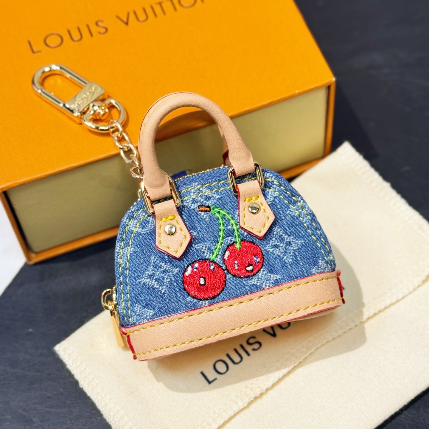 LuxluxHouse Best Quality Accessories Small Bags Louis Vuitton