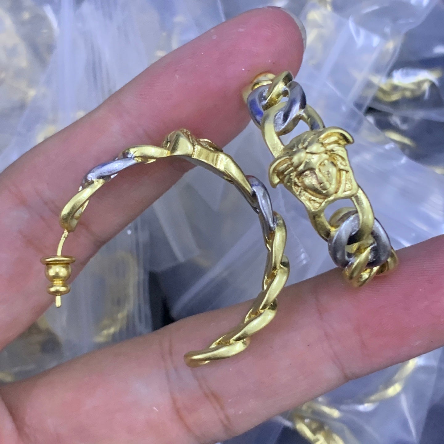 LuxluxHouse Low Price And High Quality Accessories Versace