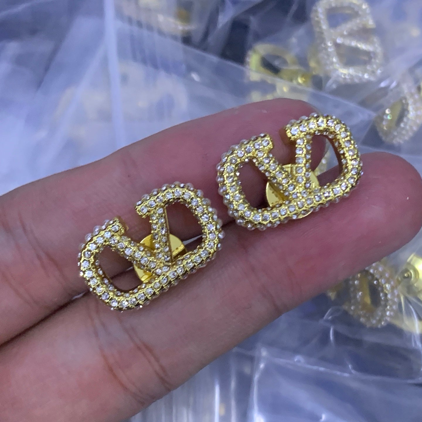 LuxluxHouse Low Price And High Quality Accessories Valentino