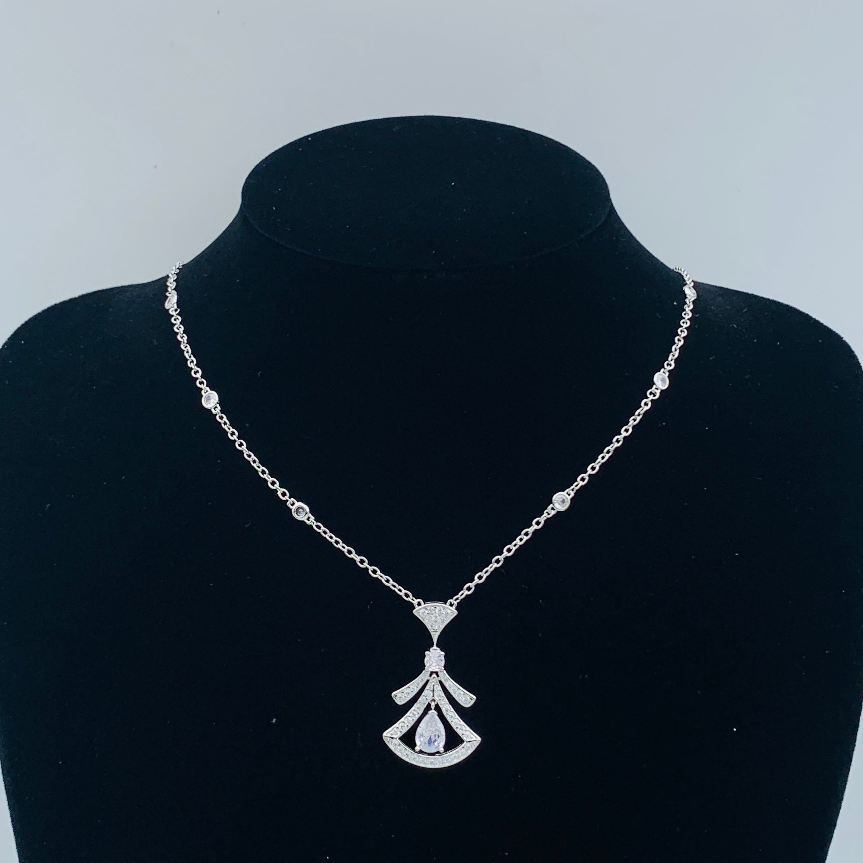 LuxluxHouse Low Price And High Quality Accessories Bvlgari