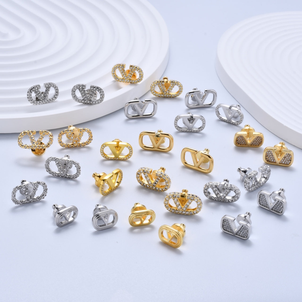 LuxluxHouse Low Price And High Quality Accessories Valentino