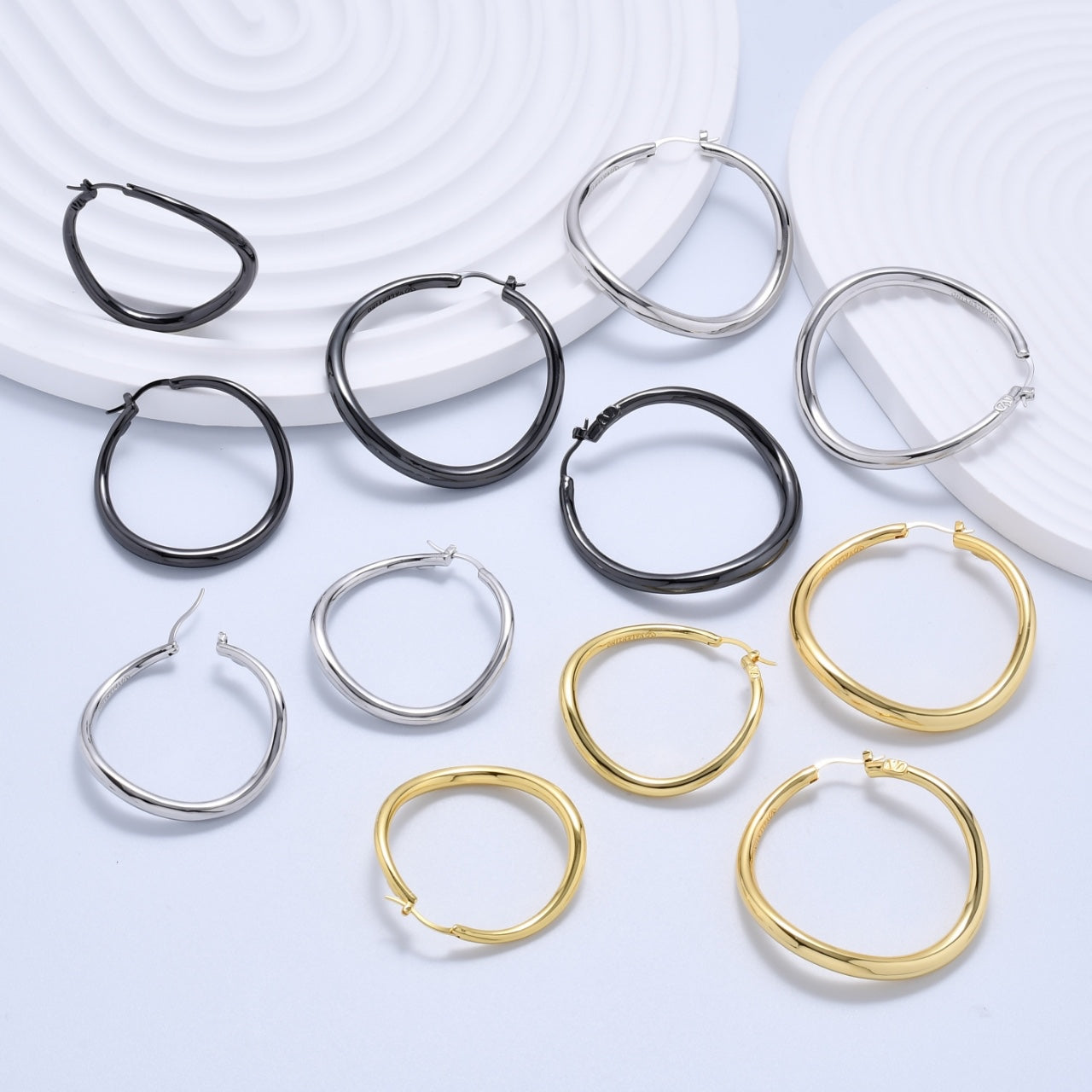 LuxluxHouse Low Price And High Quality Accessories Valentino