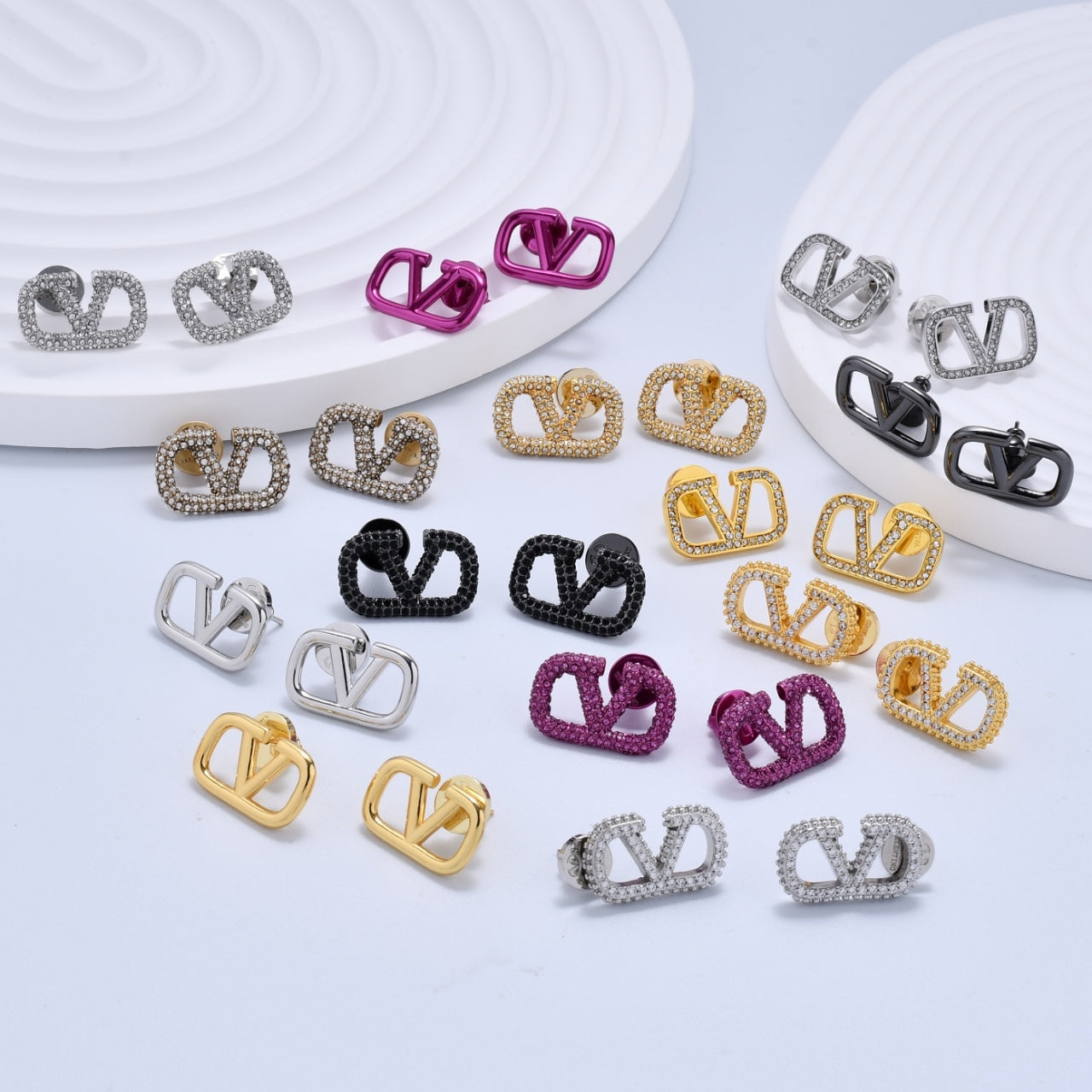 LuxluxHouse Low Price And High Quality Accessories Valentino