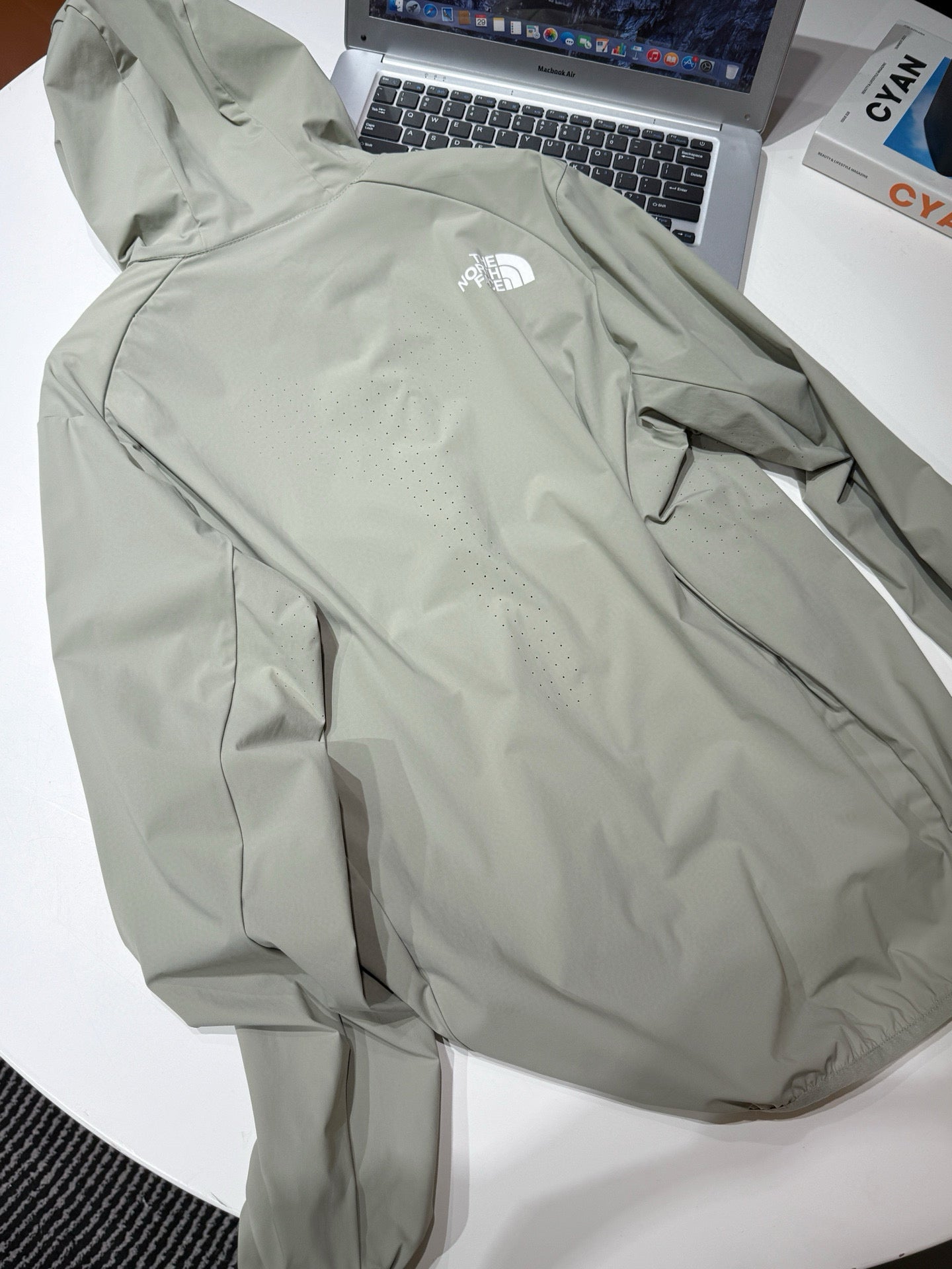 LuxluxHouse Best Quality Clothes The North Face & MLB Coats & Jackets