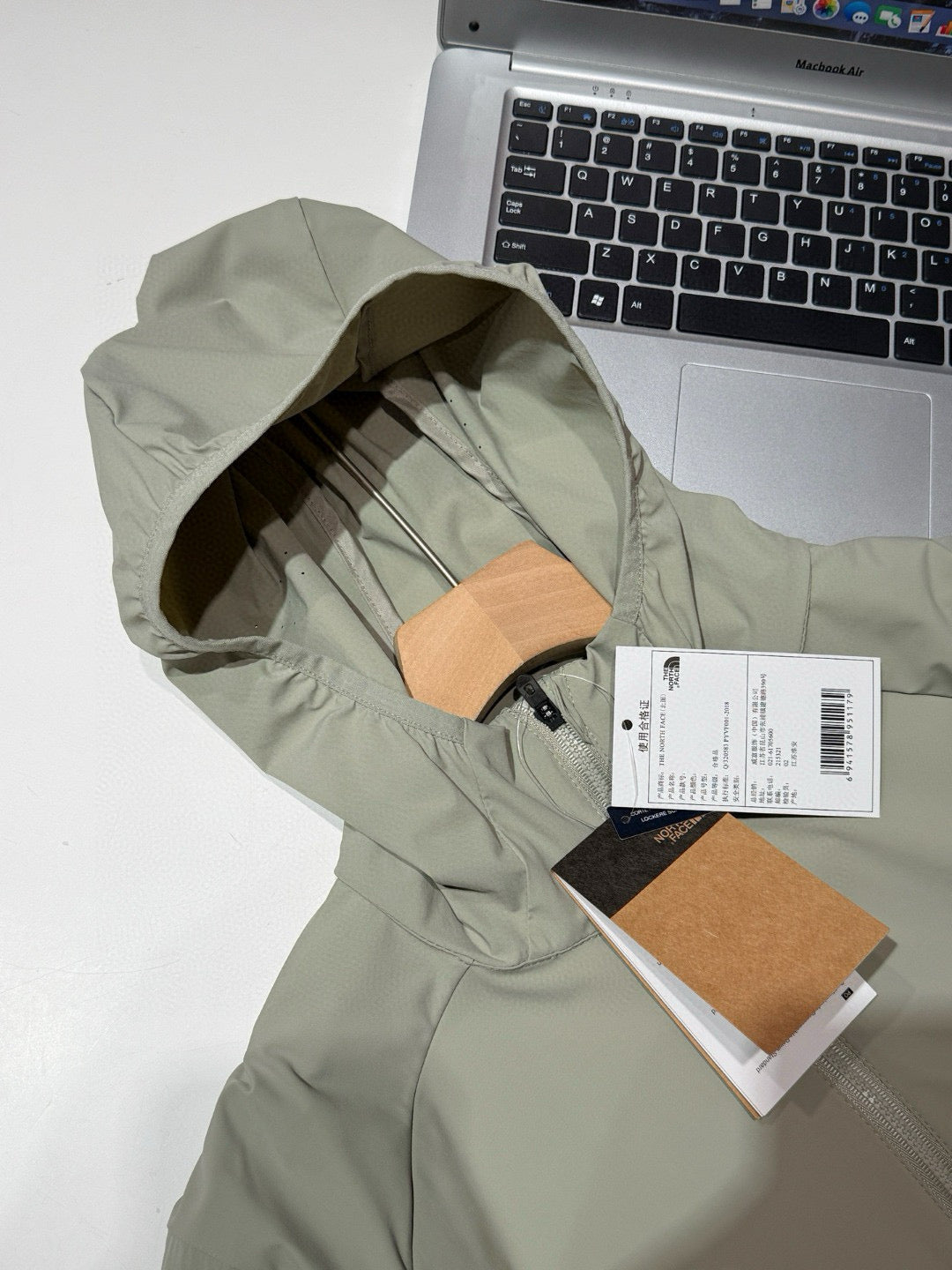 LuxluxHouse Best Quality Clothes The North Face & MLB Coats & Jackets