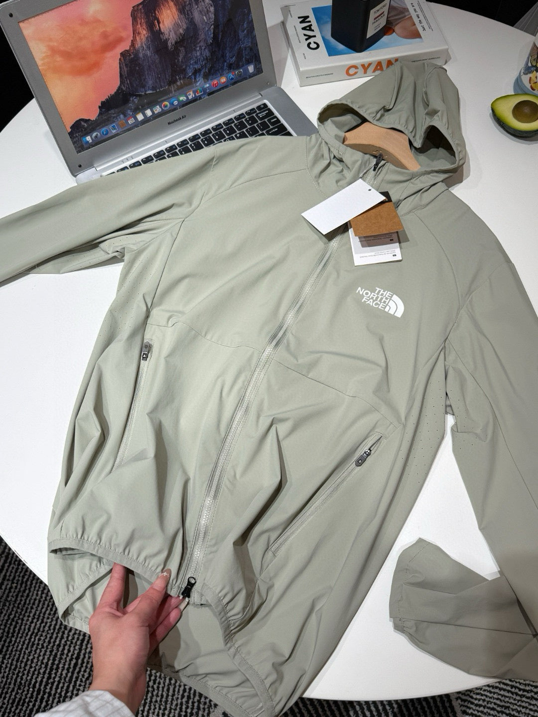 LuxluxHouse Best Quality Clothes The North Face & MLB Coats & Jackets