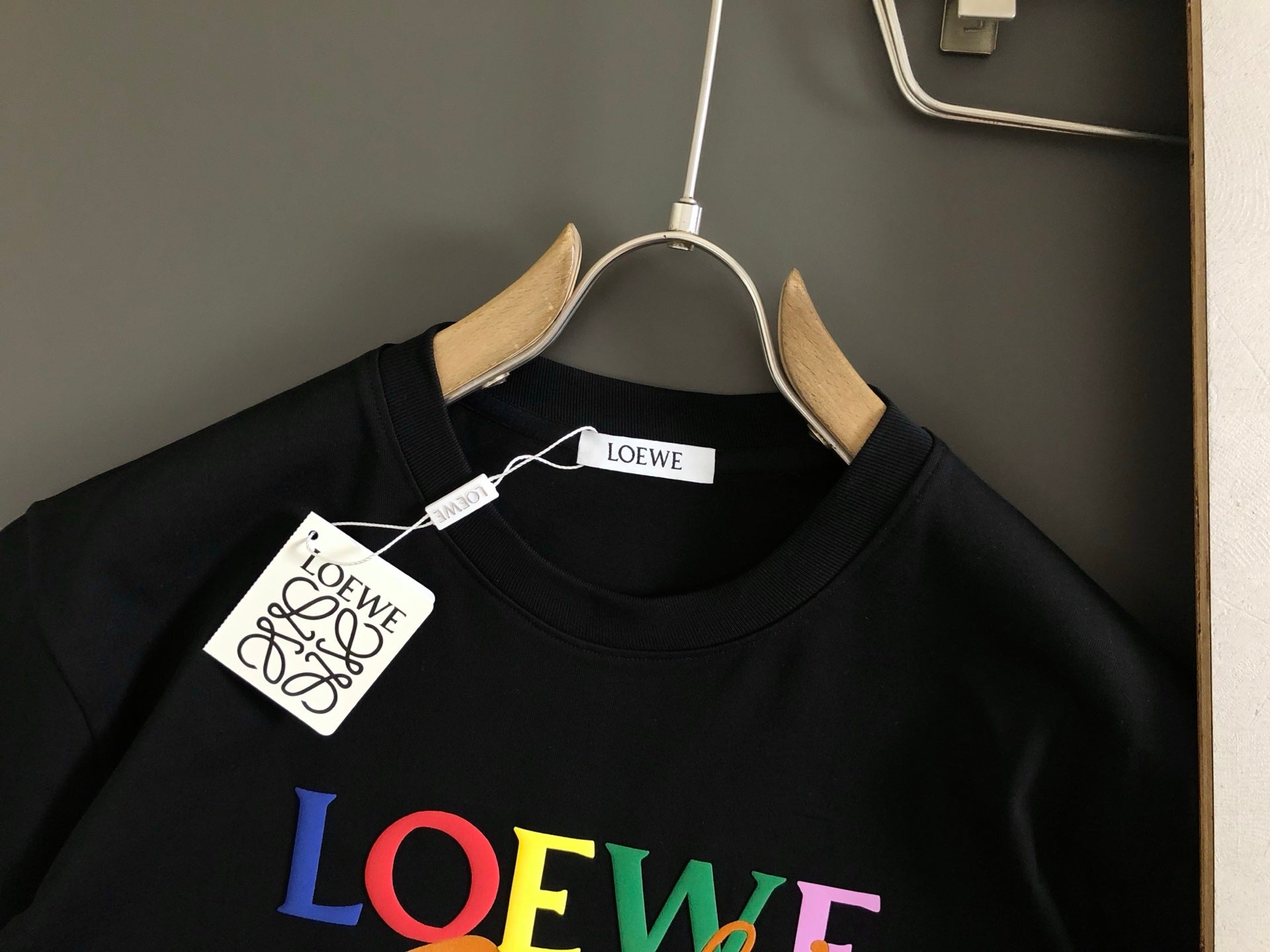 LuxluxHouse Best Quality Clothes T-shirt Loewe