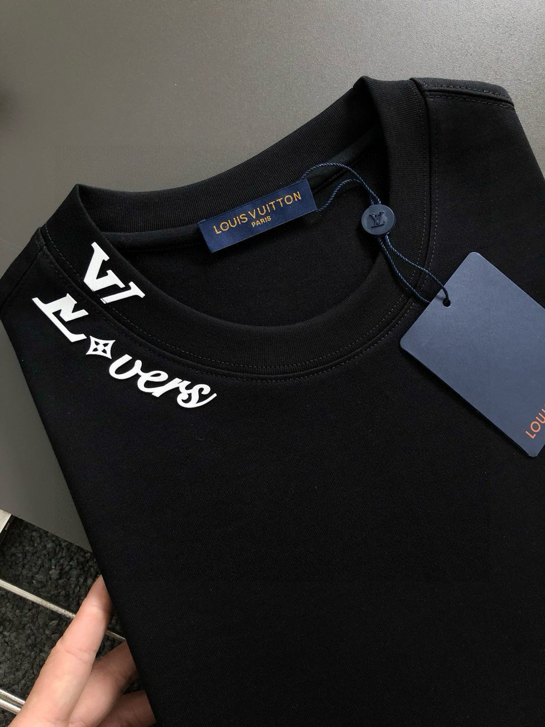 LuxluxHouse Best Quality Clothes T-shirt Louis Vuitton