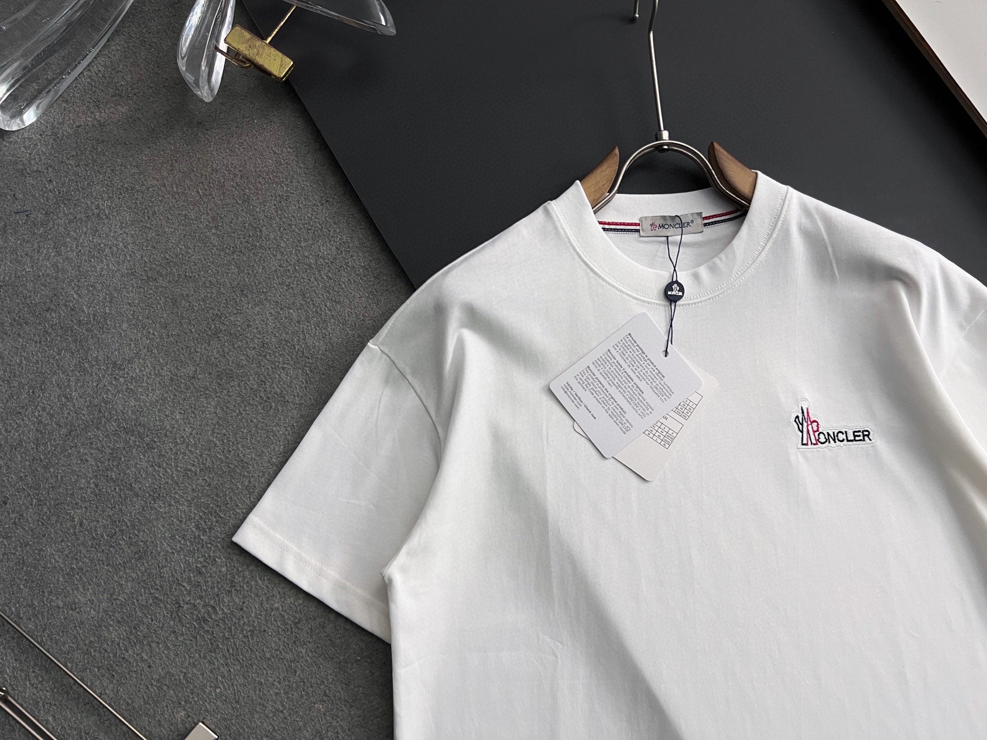 LuxluxHouse Best Quality Clothes T-shirt Moncler