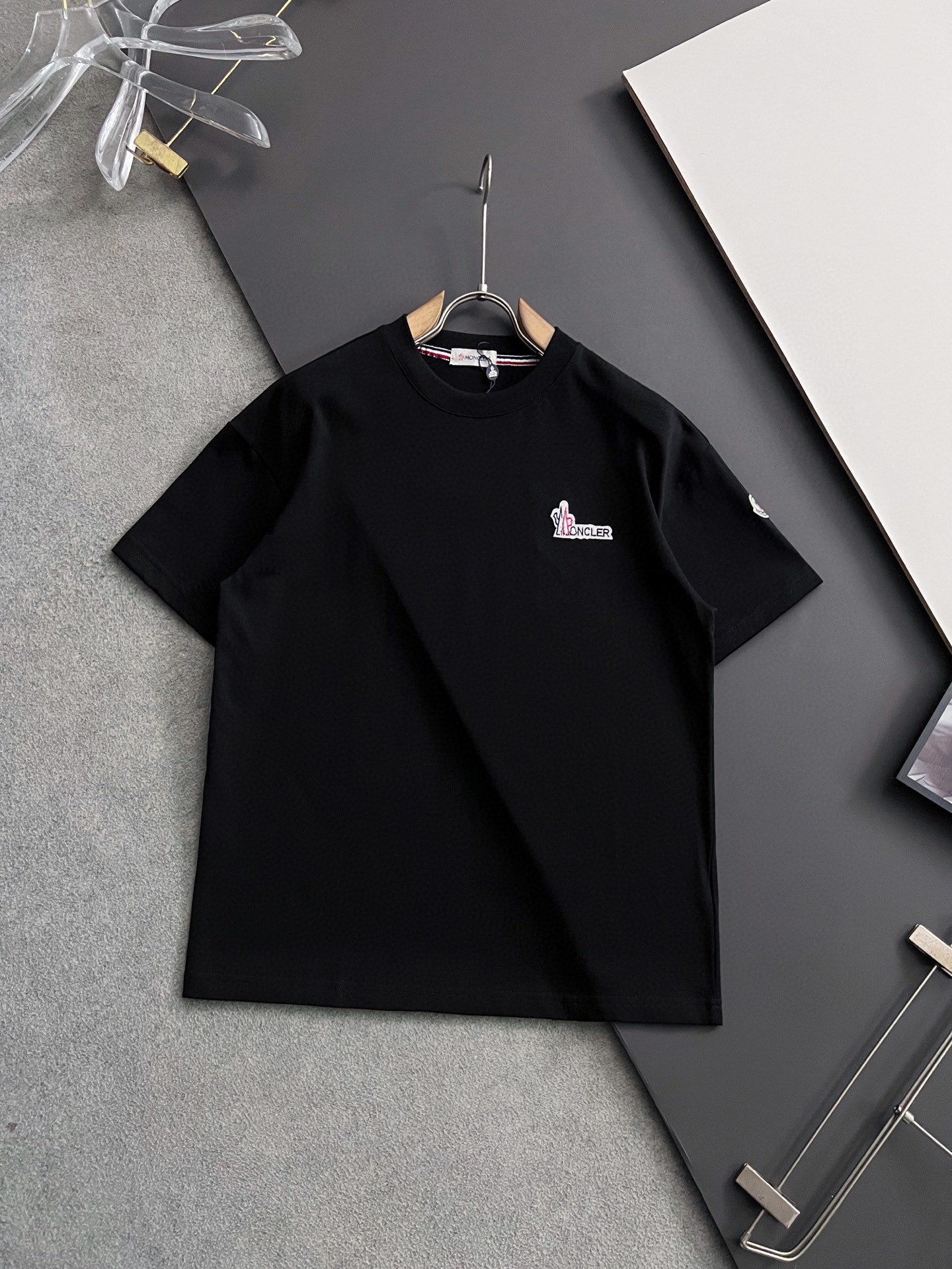 LuxluxHouse Best Quality Clothes T-shirt Moncler