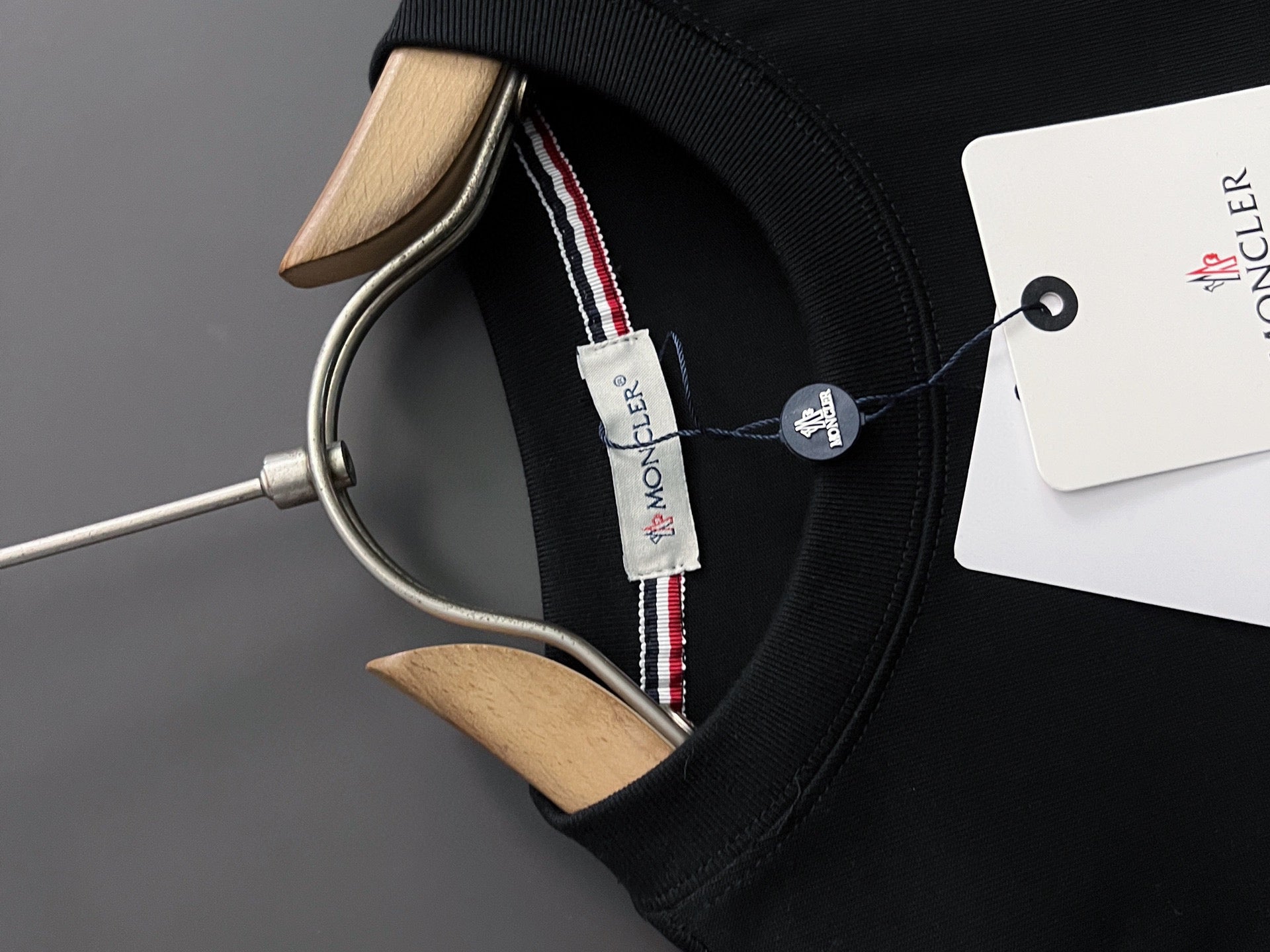 LuxluxHouse Best Quality Clothes T-shirt Moncler