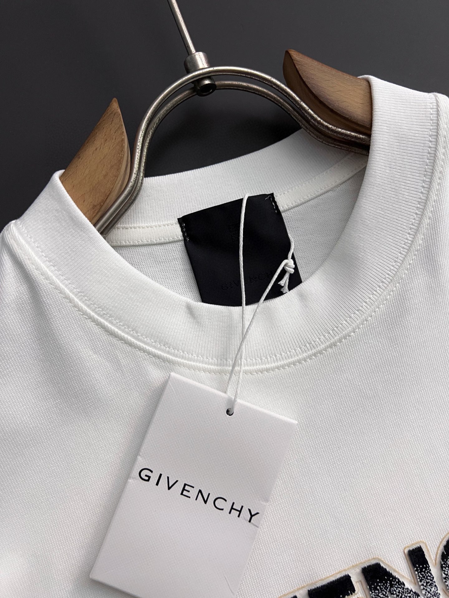 LuxluxHouse Best Quality Clothes Givenchy T-shirt