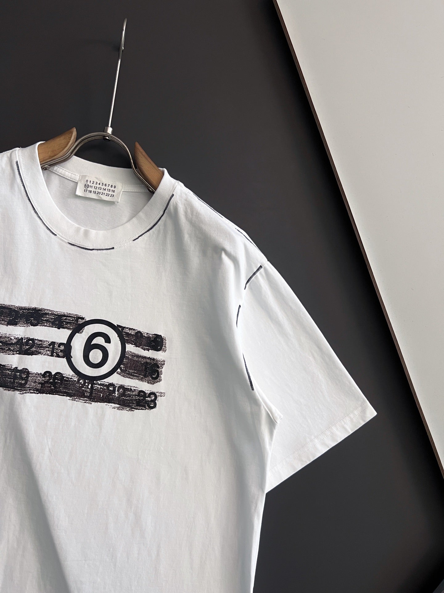 LuxluxHouse Best Quality Clothes T-shirt Chanel & Maison Margiela