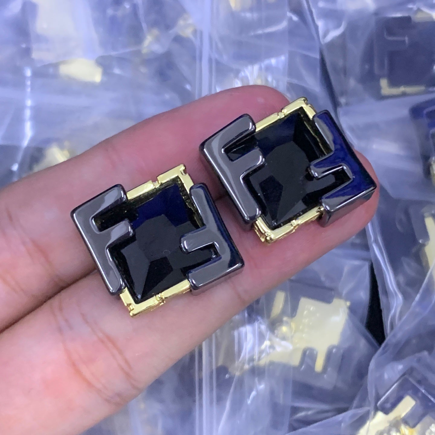 LuxluxHouse Low Price And High Quality Accessories Versace