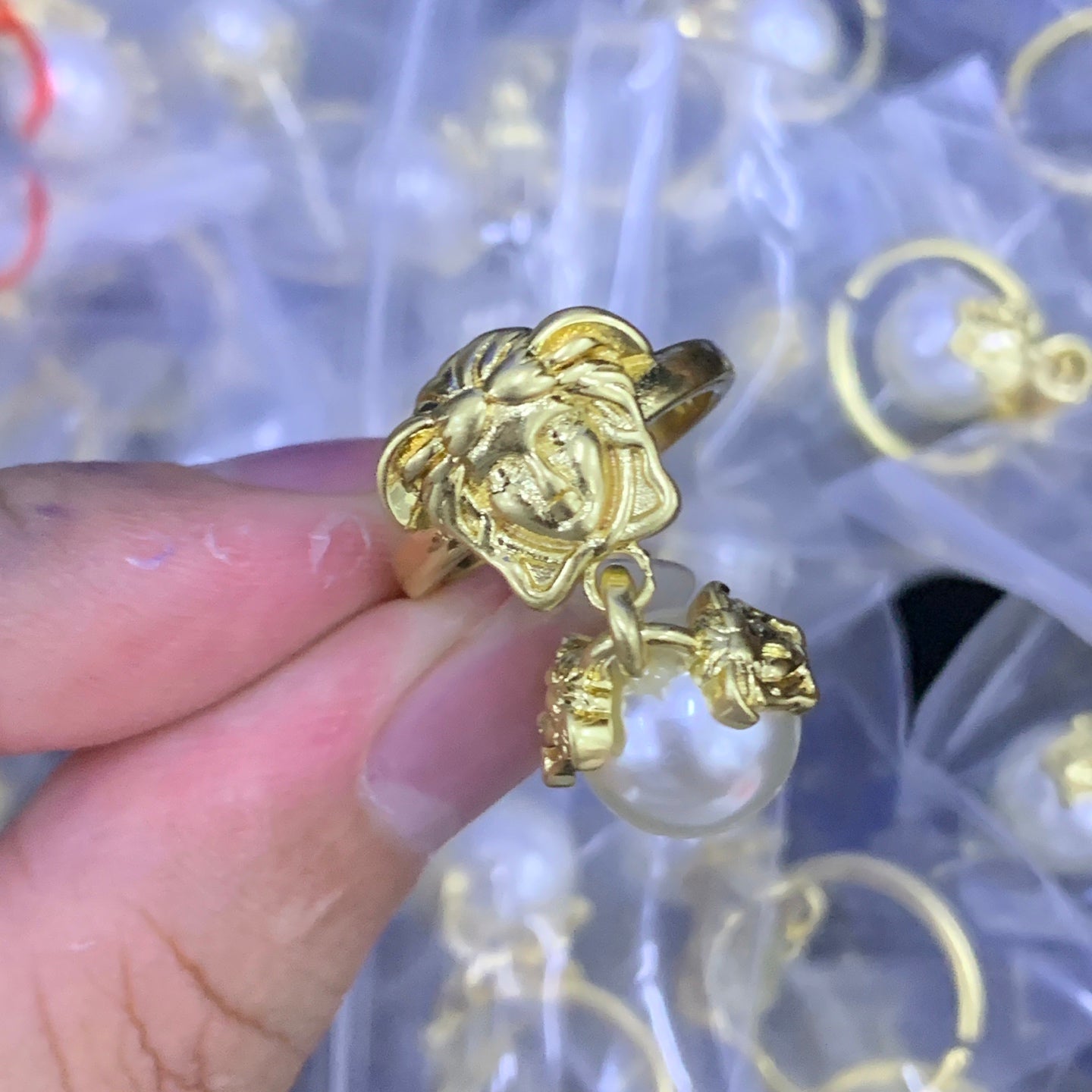 LuxluxHouse Low Price And High Quality Accessories Versace