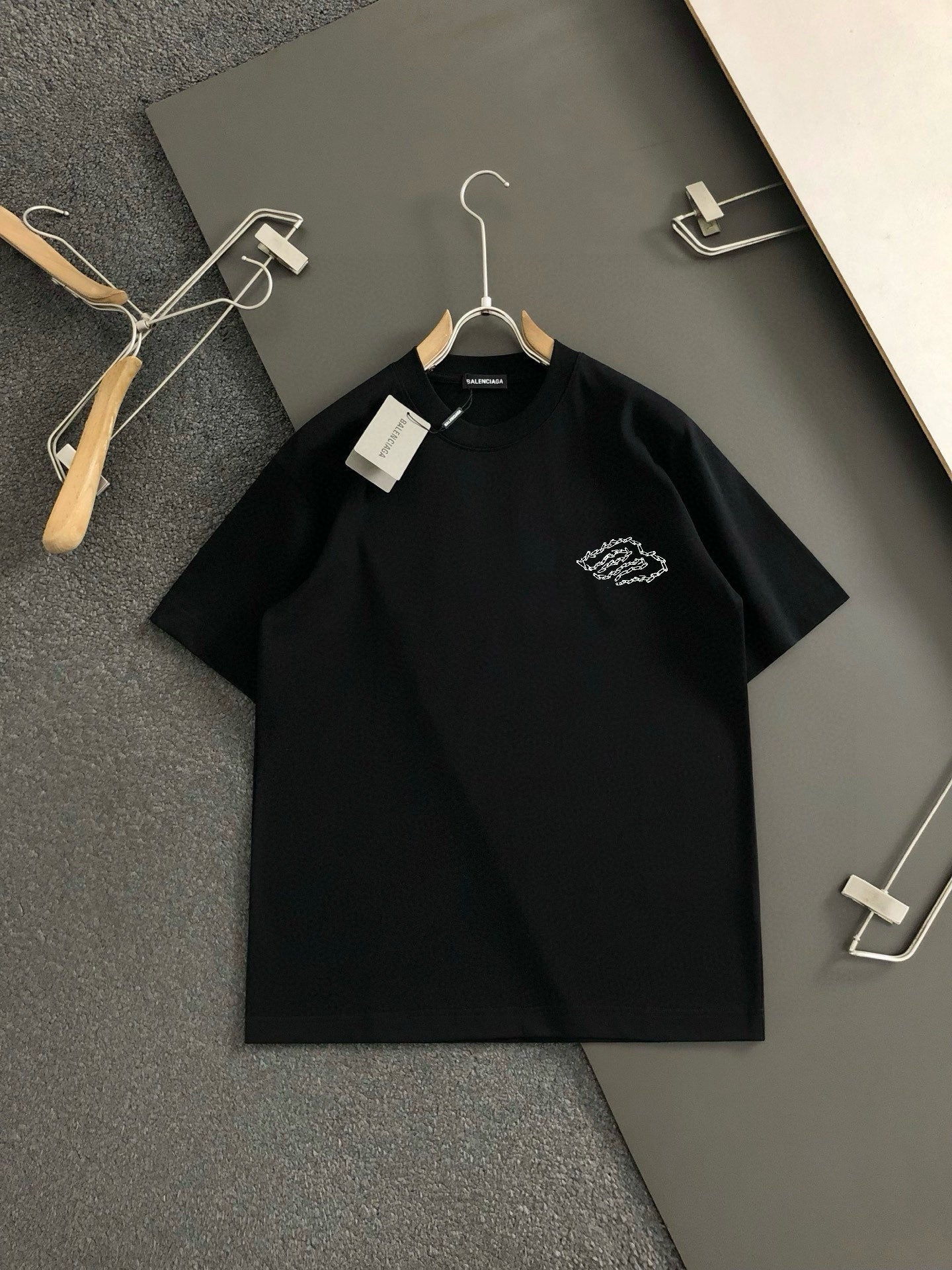 LuxluxHouse Best Quality Clothes Balenciaga T-shirt