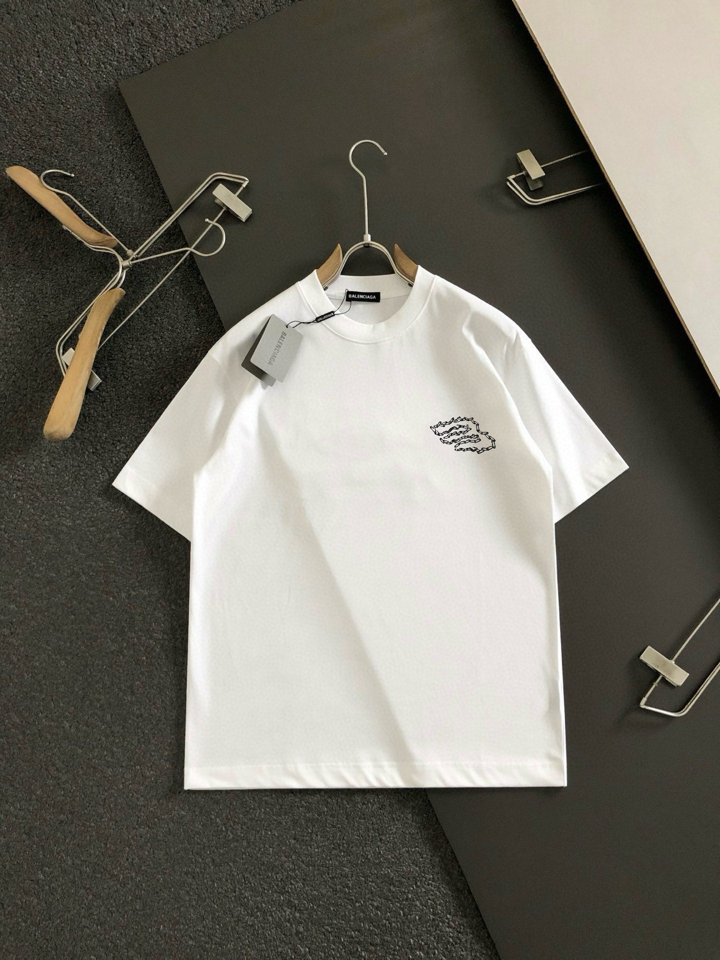 LuxluxHouse Best Quality Clothes Balenciaga T-shirt