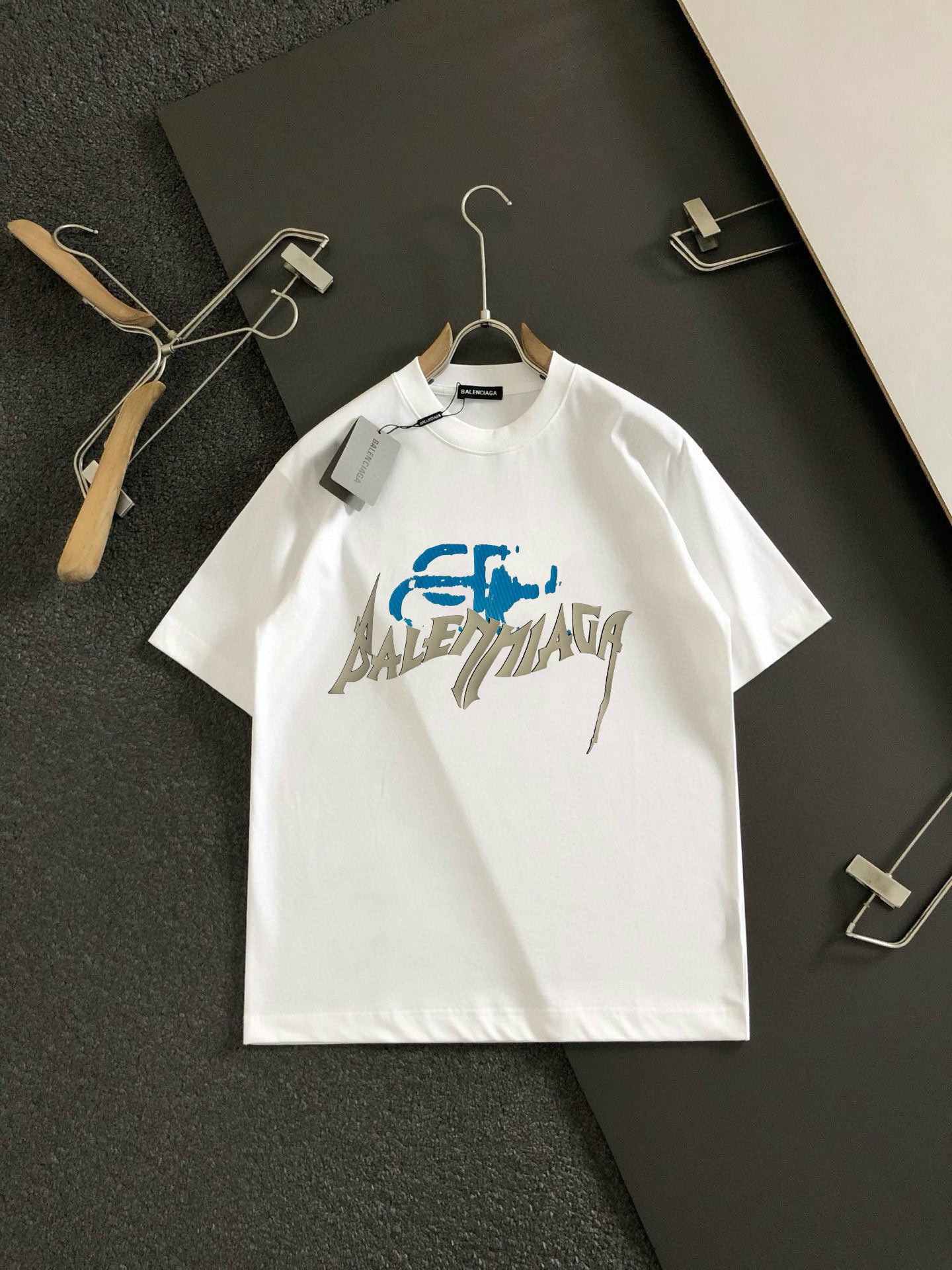 LuxluxHouse Best Quality Clothes Balenciaga T-shirt