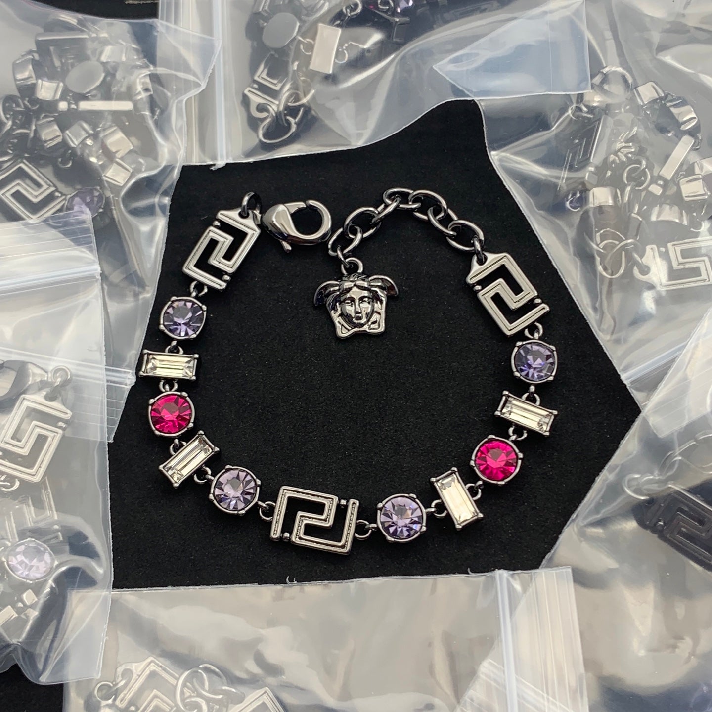 LuxluxHouse Low Price And High Quality Accessories Versace