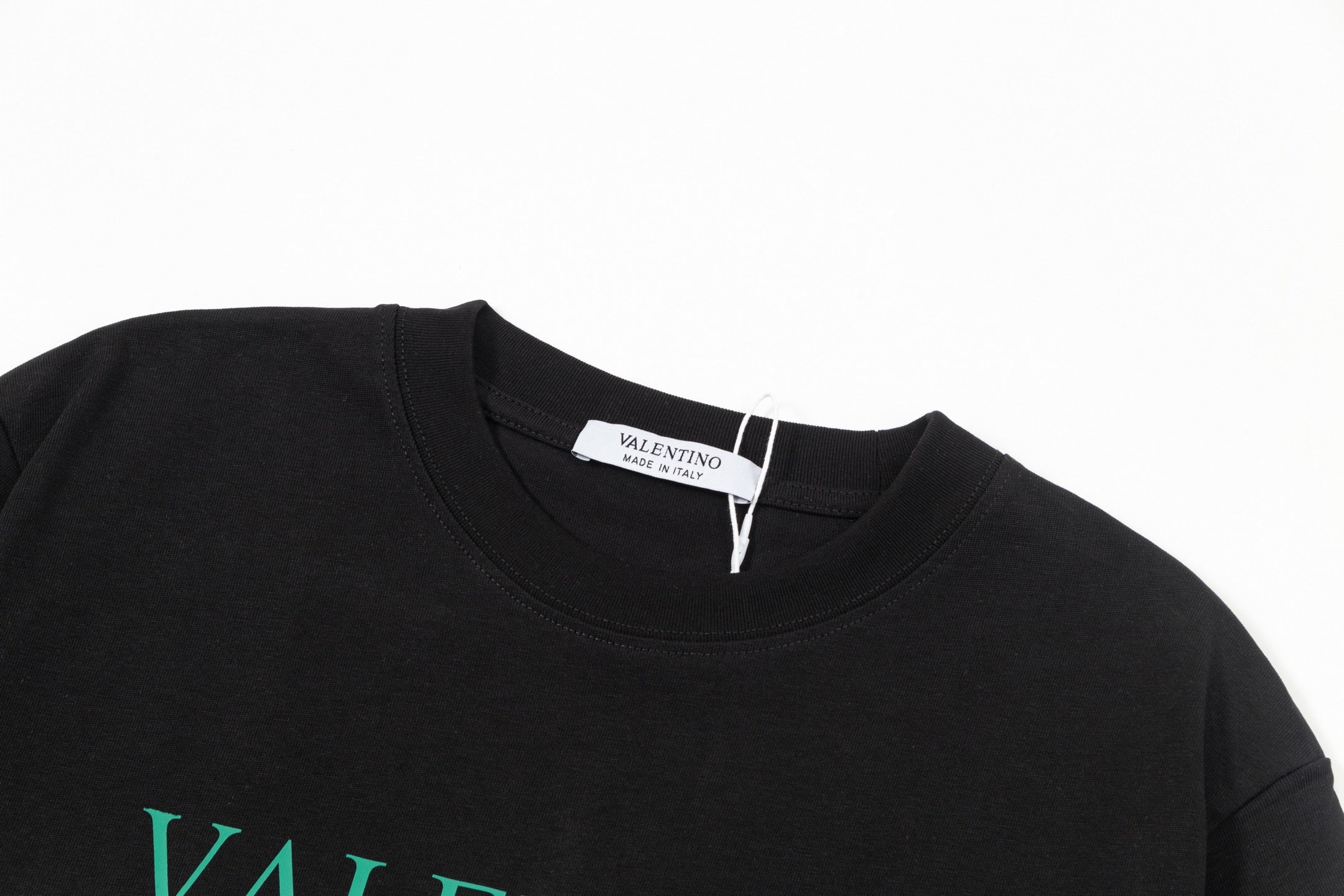 LuxluxHouse Best Quality Clothes Valentino T-shirt