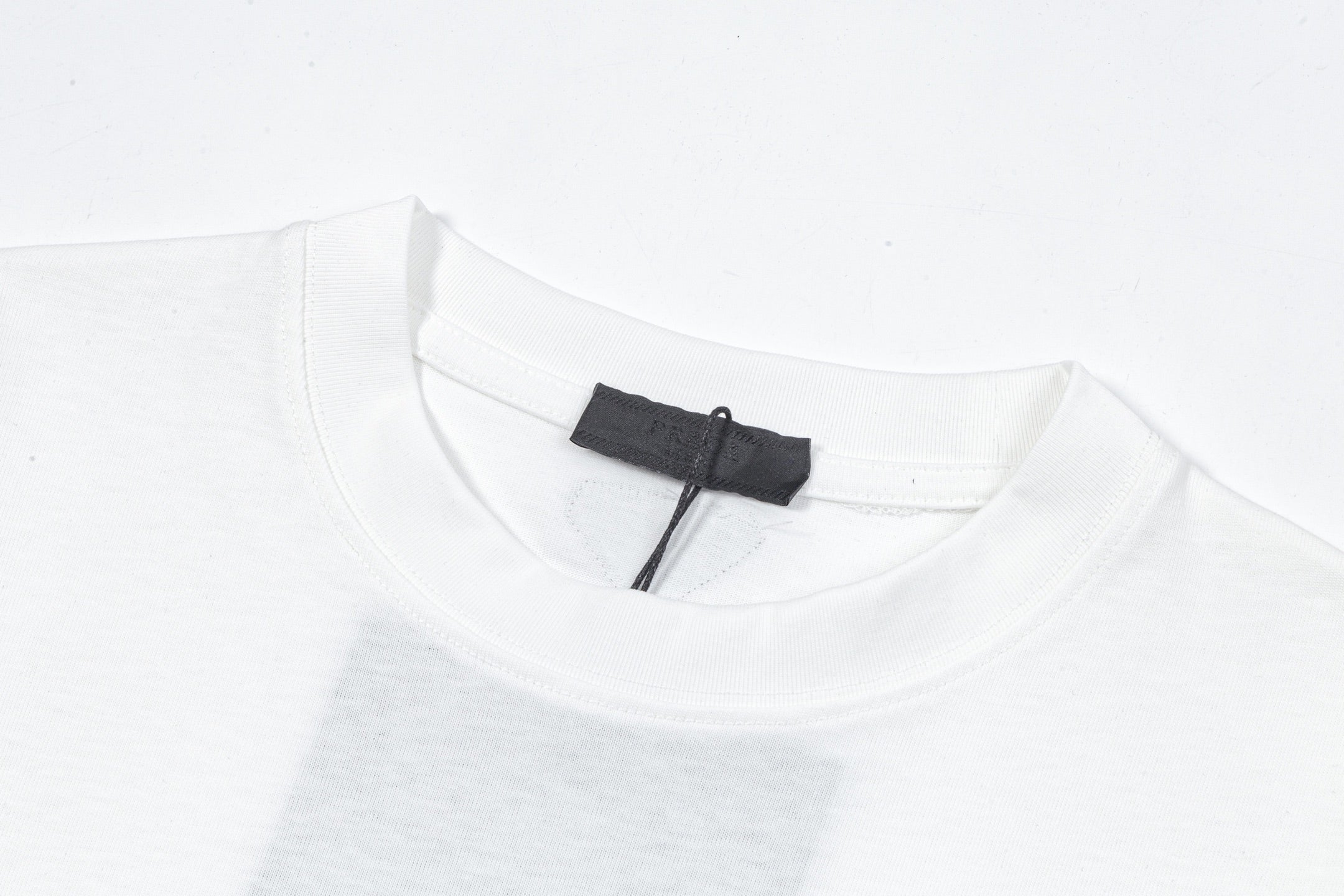 LuxluxHouse Best Quality Clothes T-shirt Prada