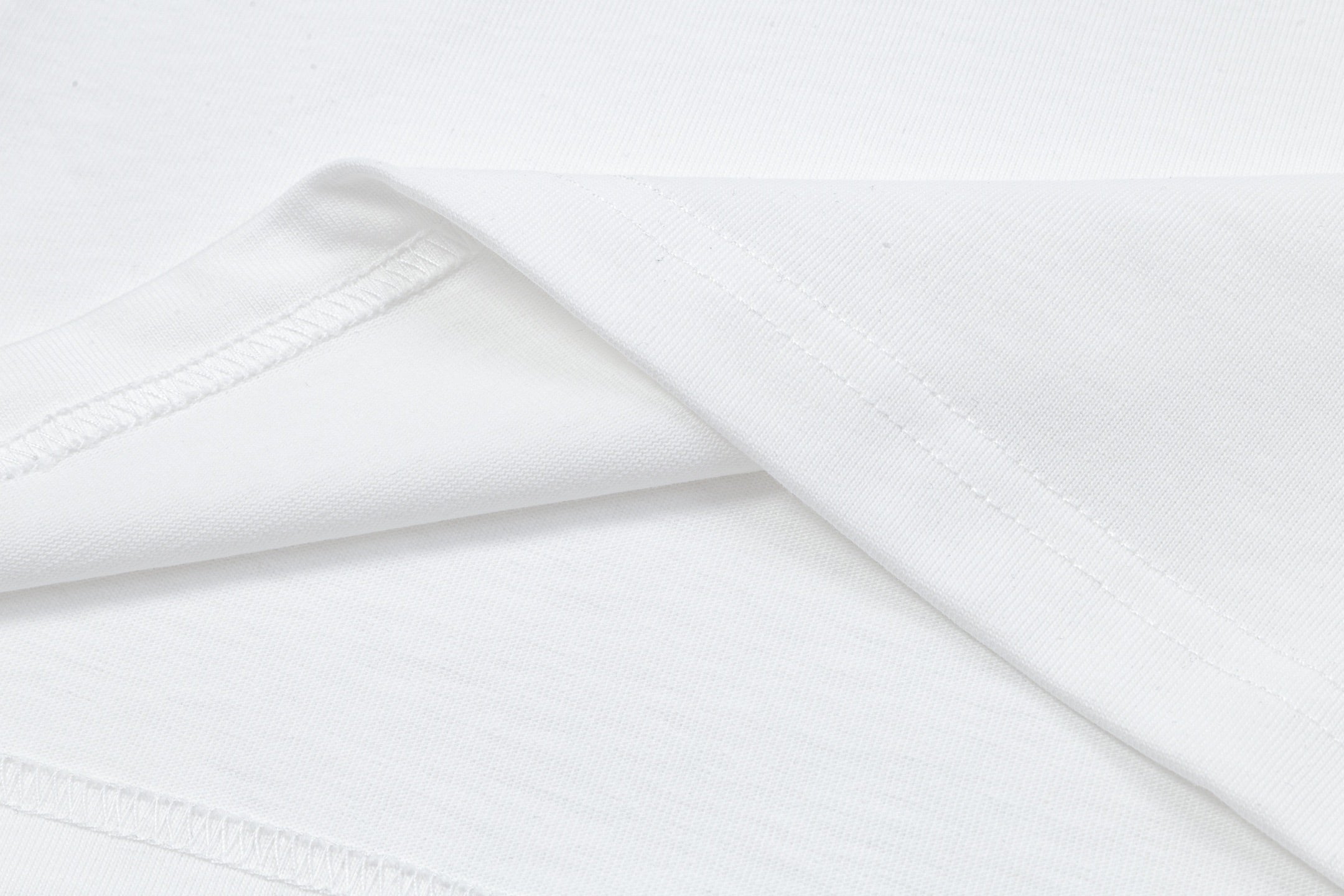 LuxluxHouse Best Quality Clothes T-shirt Prada