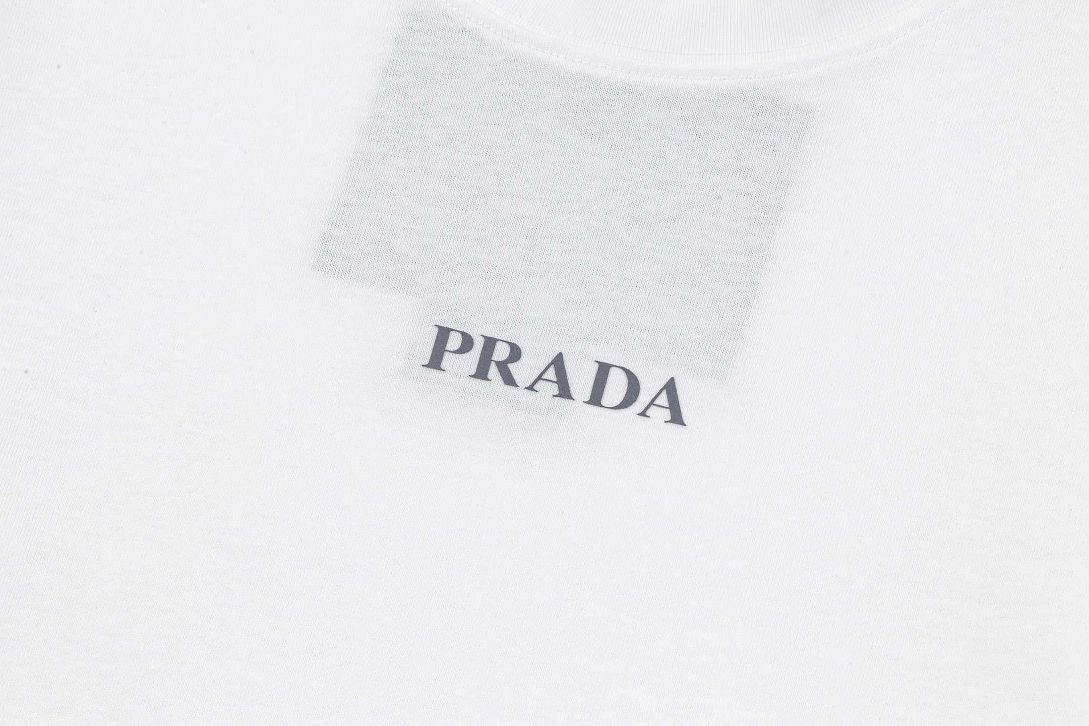 LuxluxHouse Best Quality Clothes T-shirt Prada