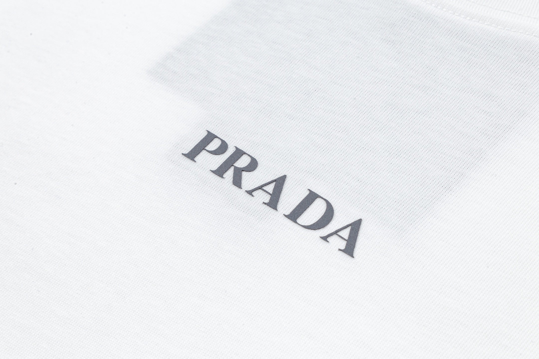 LuxluxHouse Best Quality Clothes T-shirt Prada