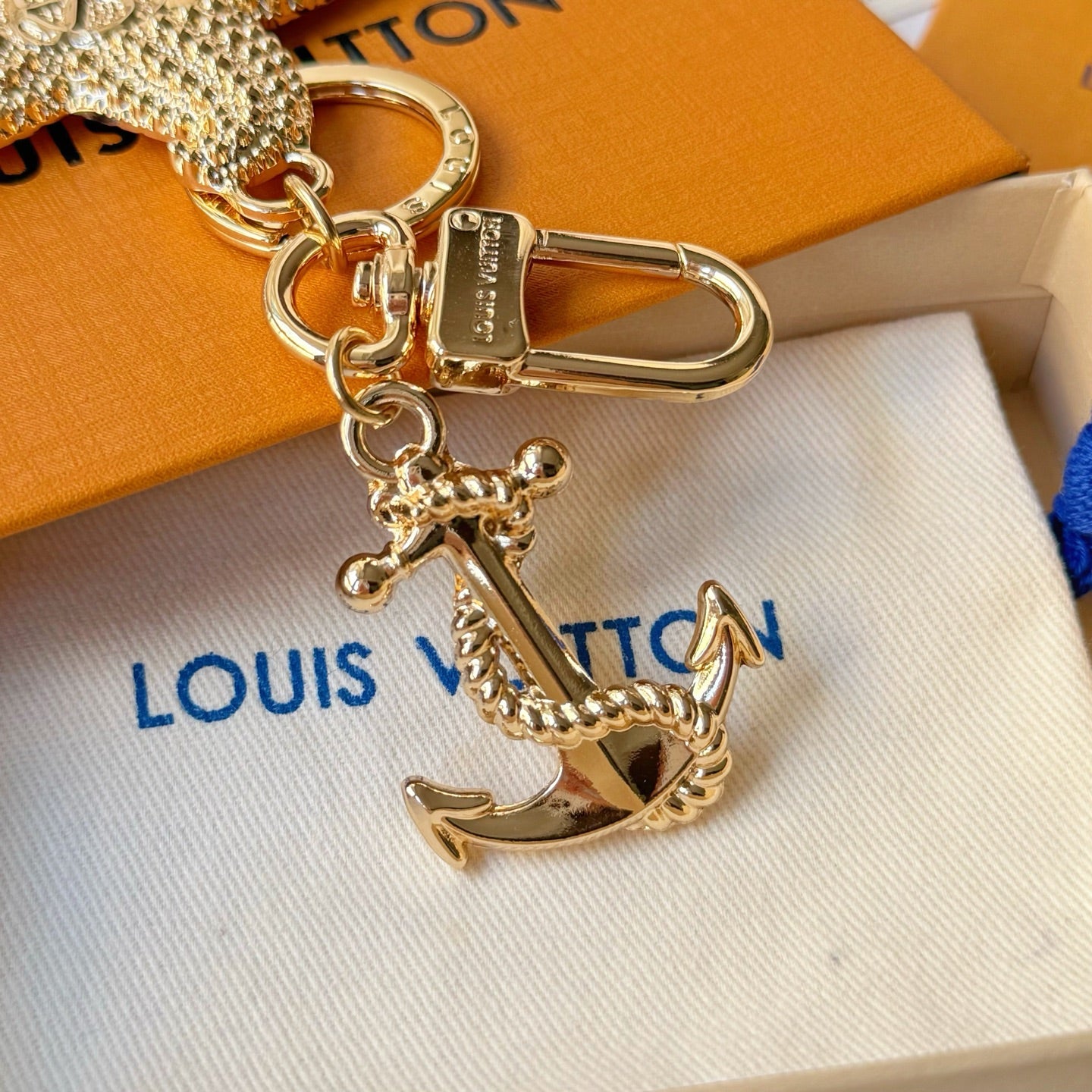 LuxluxHouse Best Quality Accessories Keychain Louis Vuitton