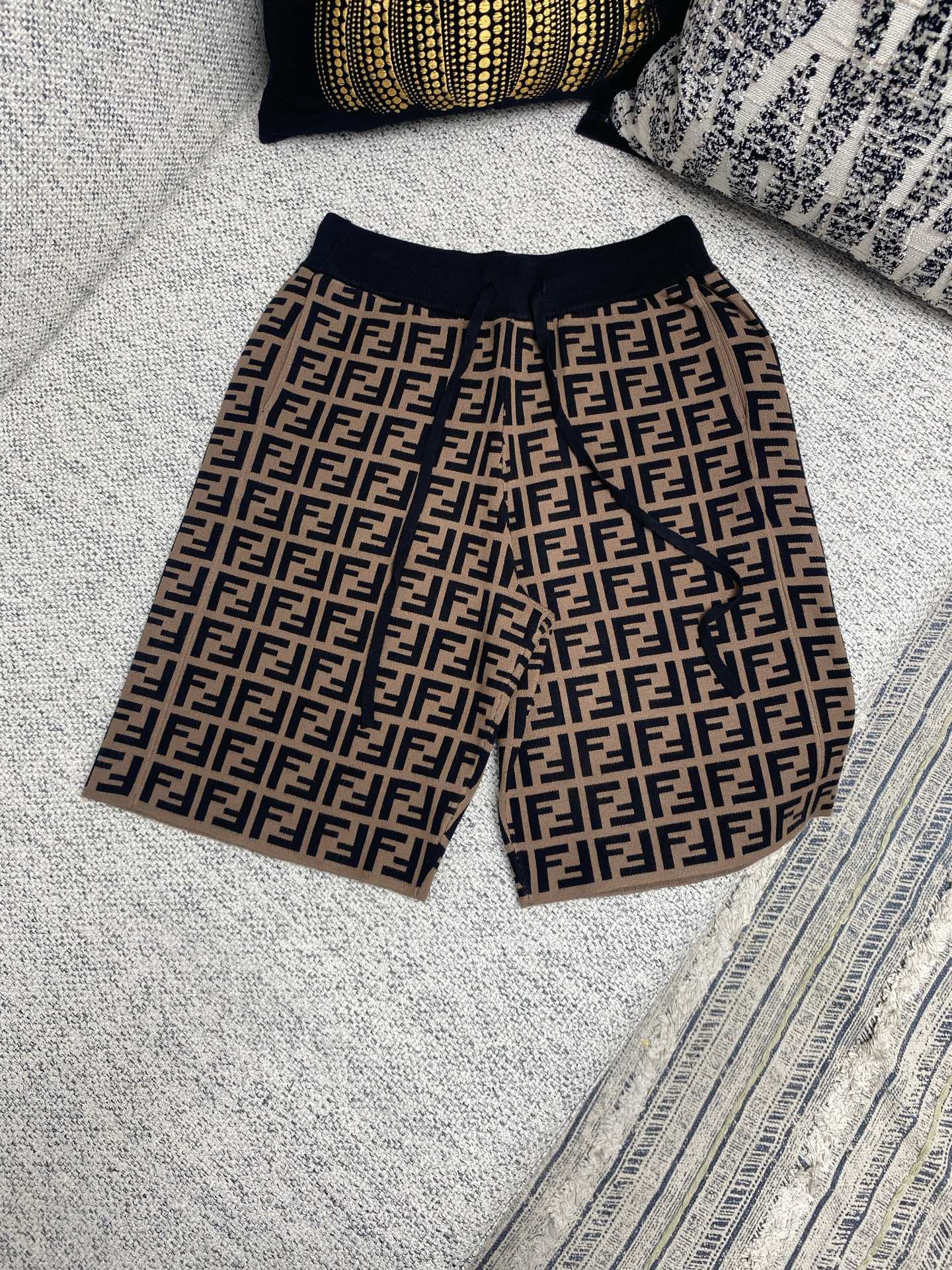 LuxluxHouse Best Quality Clothes Fendi Pants