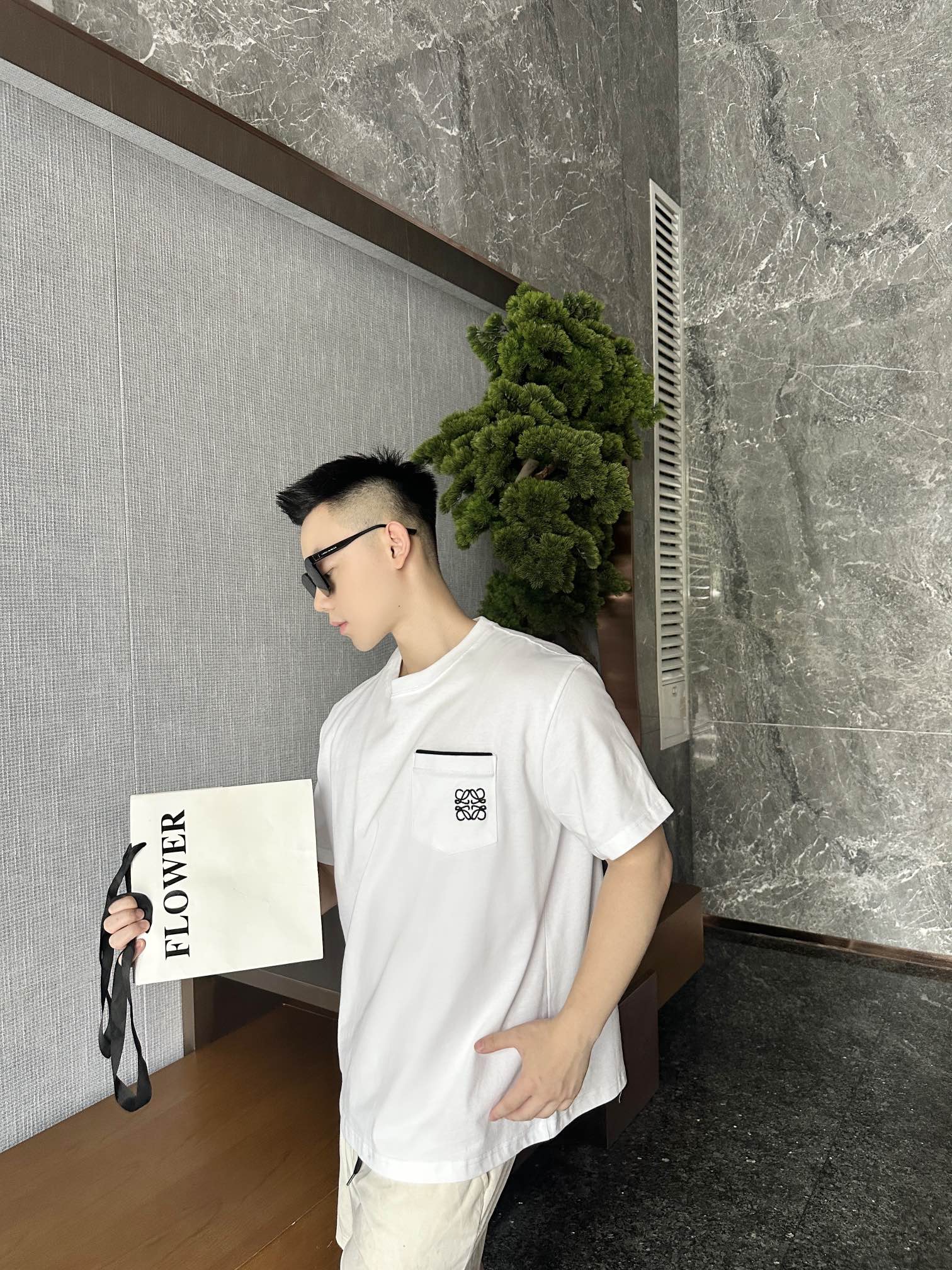 LuxluxHouse Best Quality Clothes T-shirt Loewe