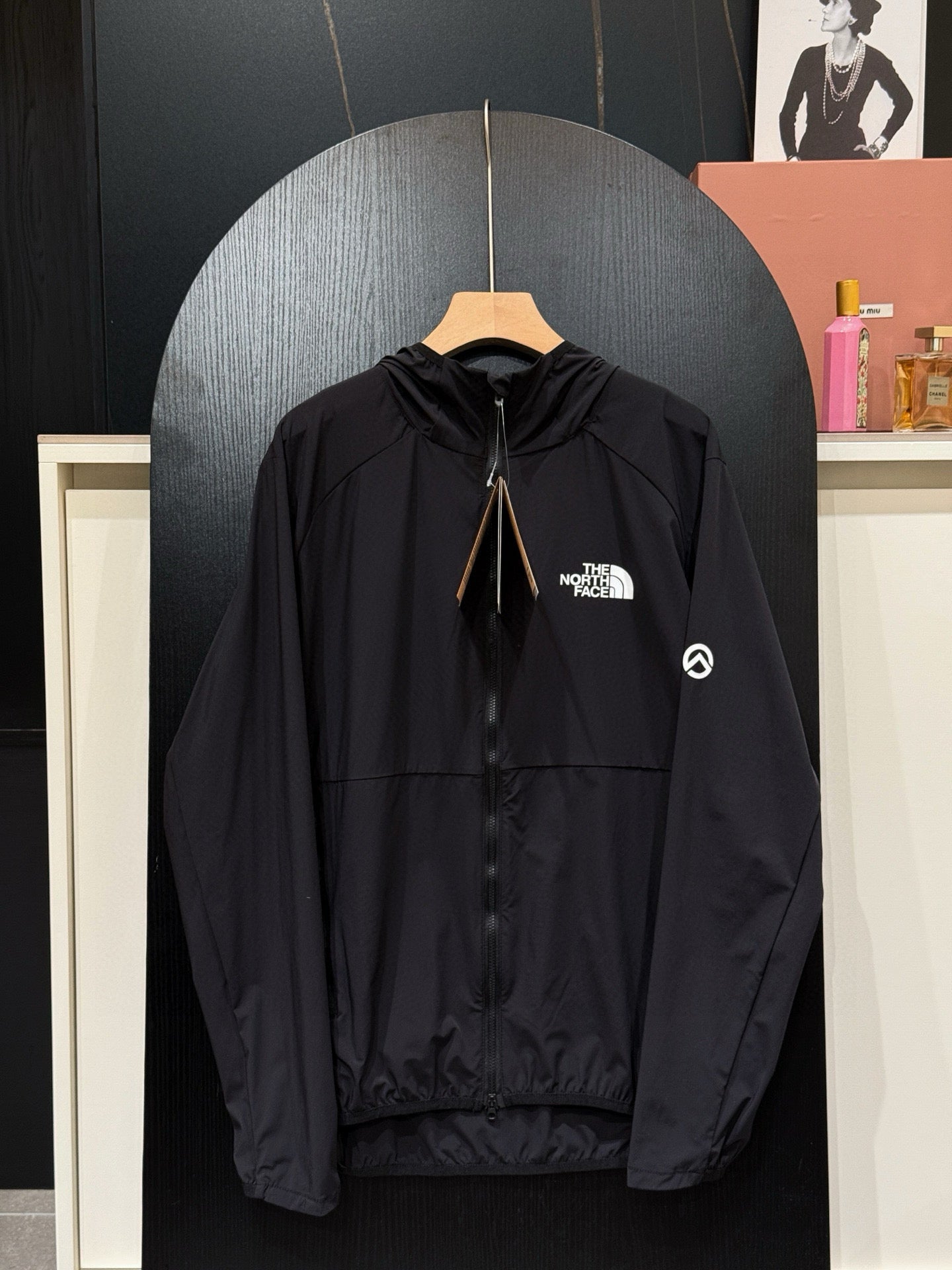 LuxluxHouse Best Quality Clothes The North Face & MLB Coats & Jackets
