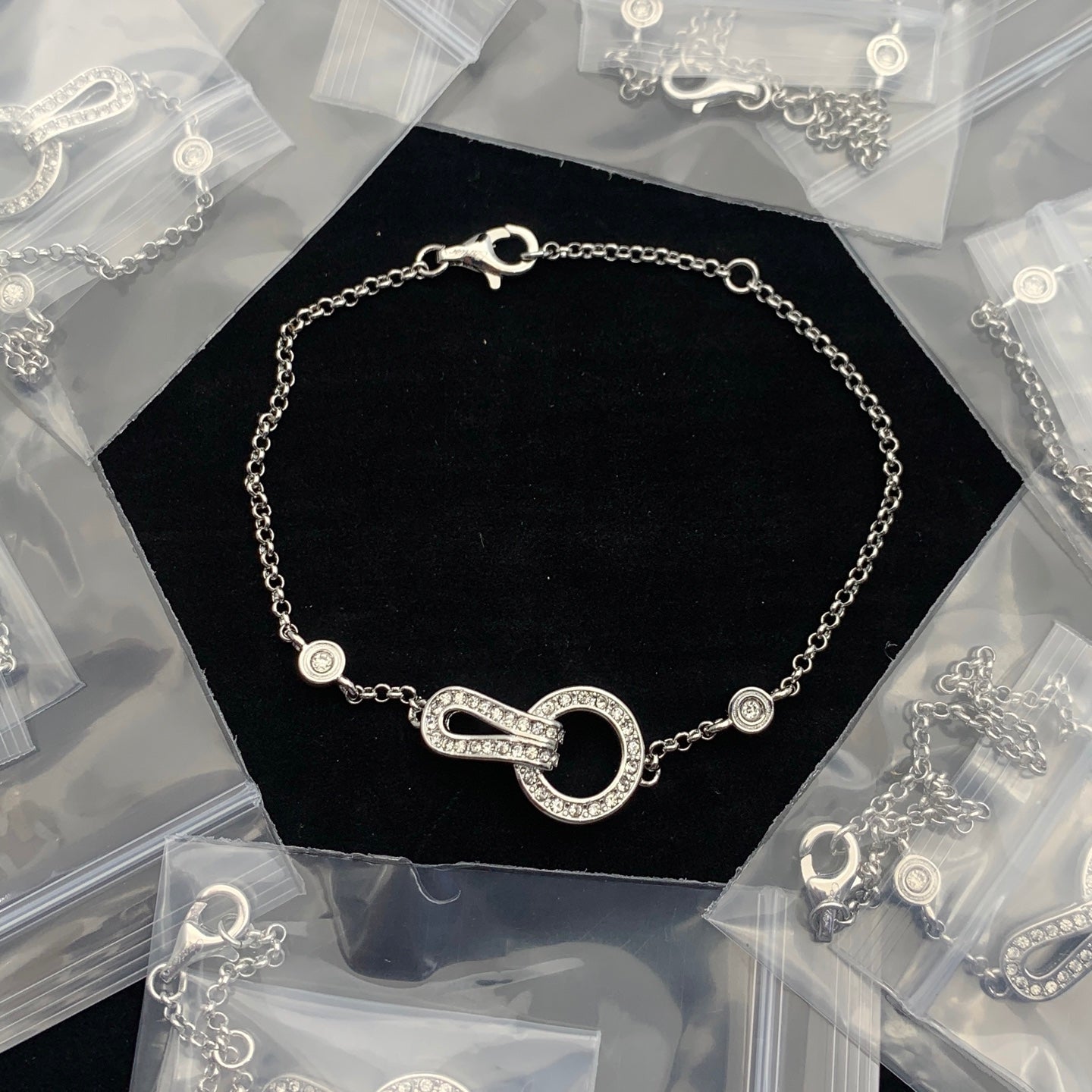 LuxluxHouse Low Price And High Quality Accessories Cartier