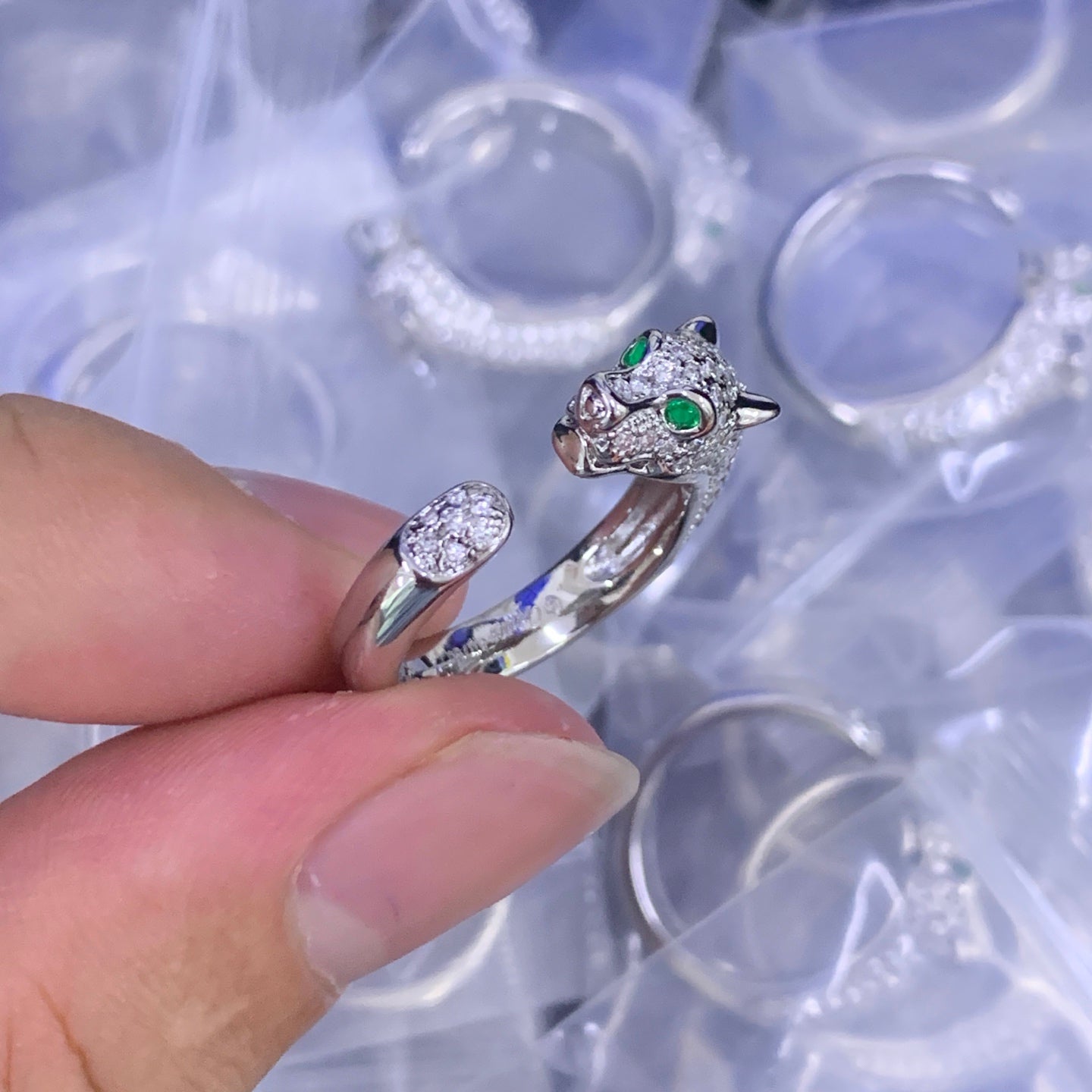 LuxluxHouse Low Price And High Quality Accessories Cartier