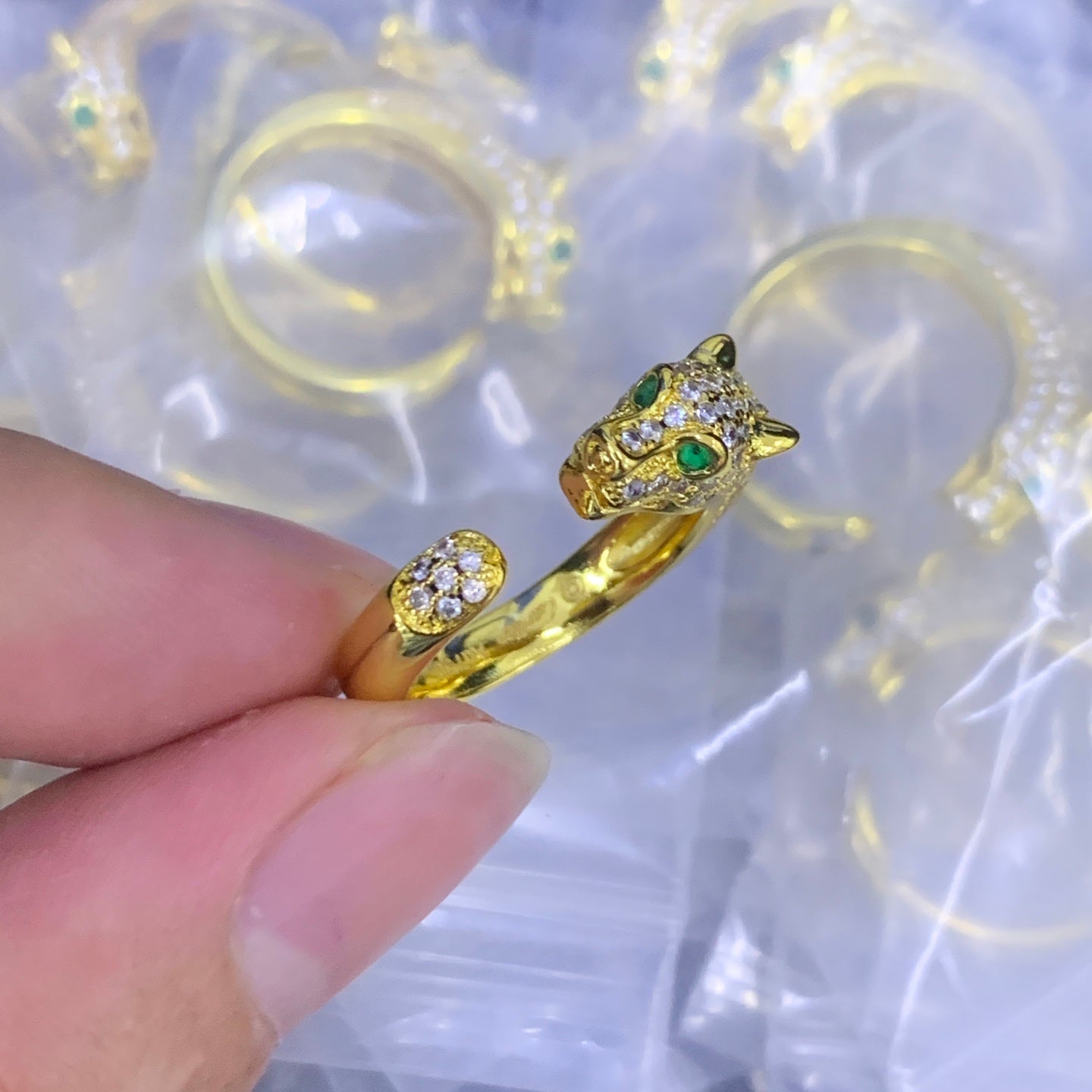 LuxluxHouse Low Price And High Quality Accessories Cartier