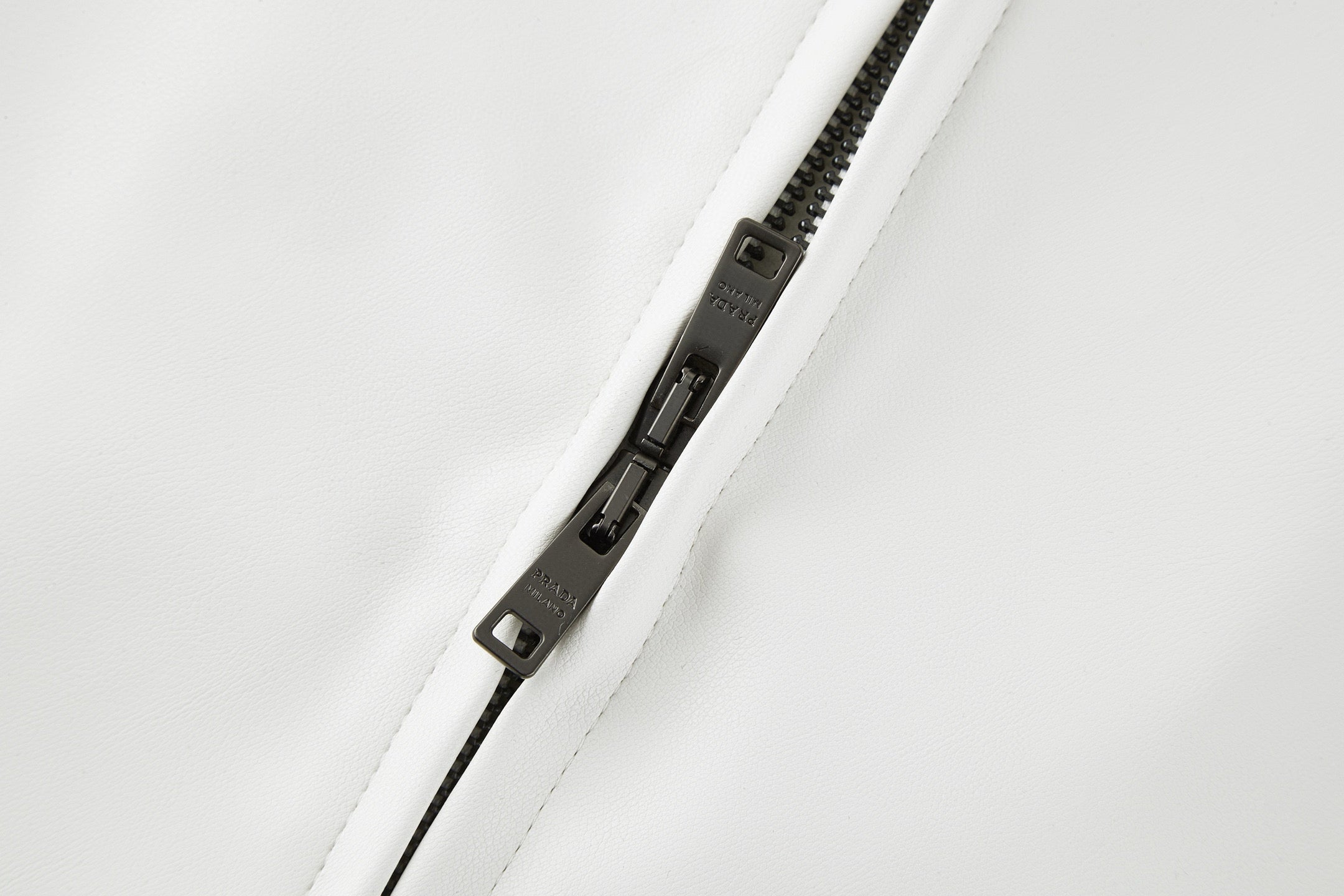 LuxluxHouse Best Quality Clothes Shirts&Polo Prada