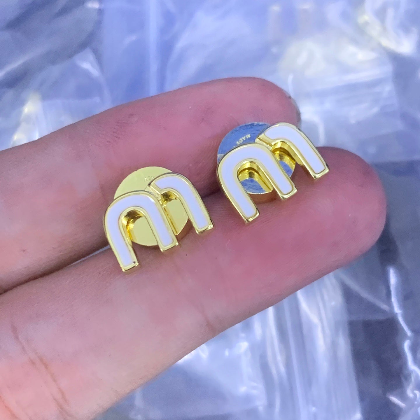 LuxluxHouse Low Price And High Quality Accessories Miu Miu