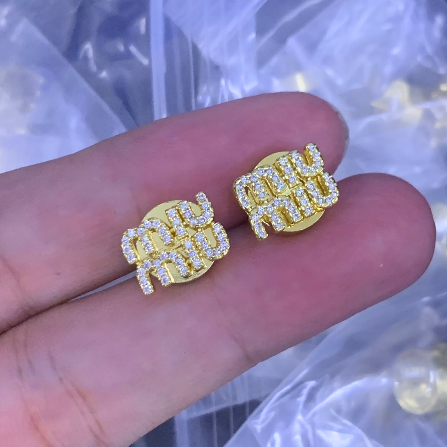 LuxluxHouse Low Price And High Quality Accessories Miu Miu