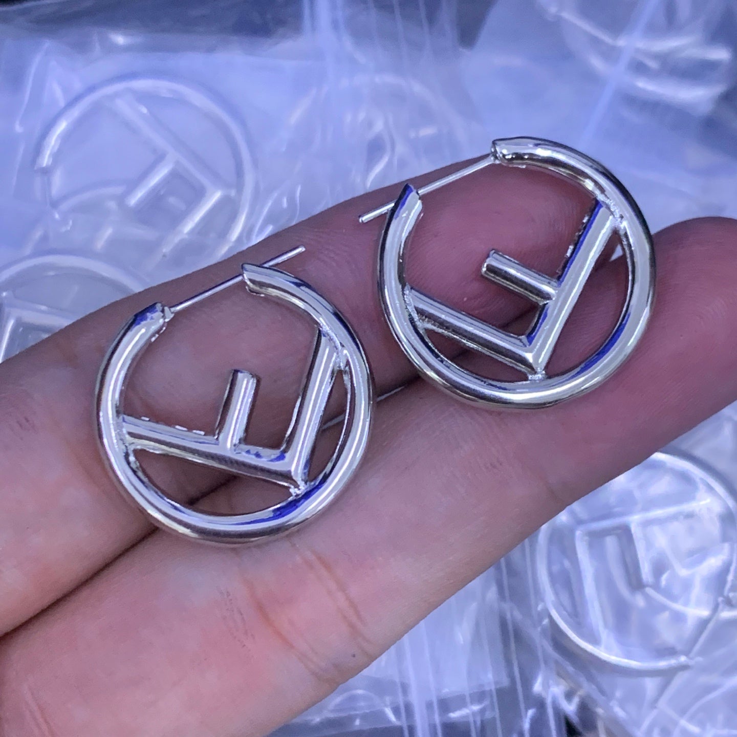 LuxluxHouse Low Price And High Quality Accessories Fendi