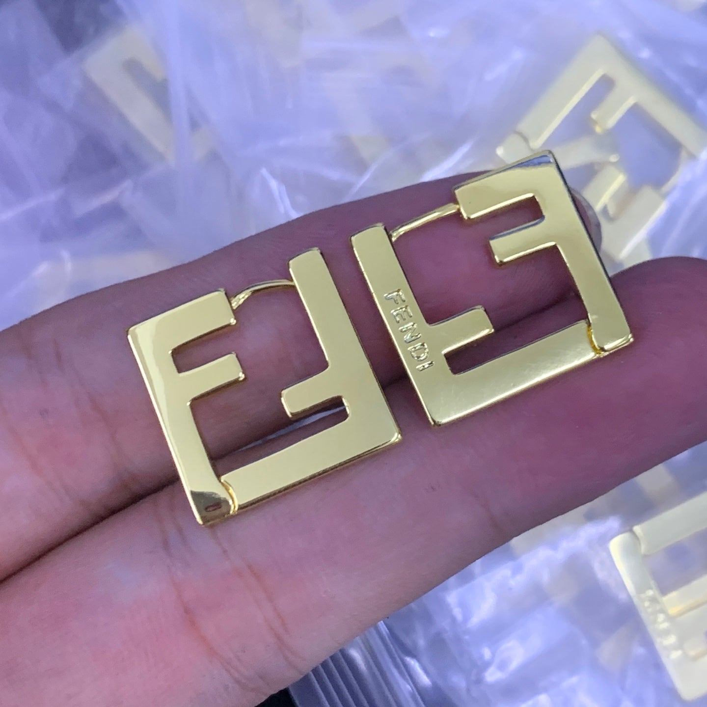 LuxluxHouse Low Price And High Quality Accessories Fendi