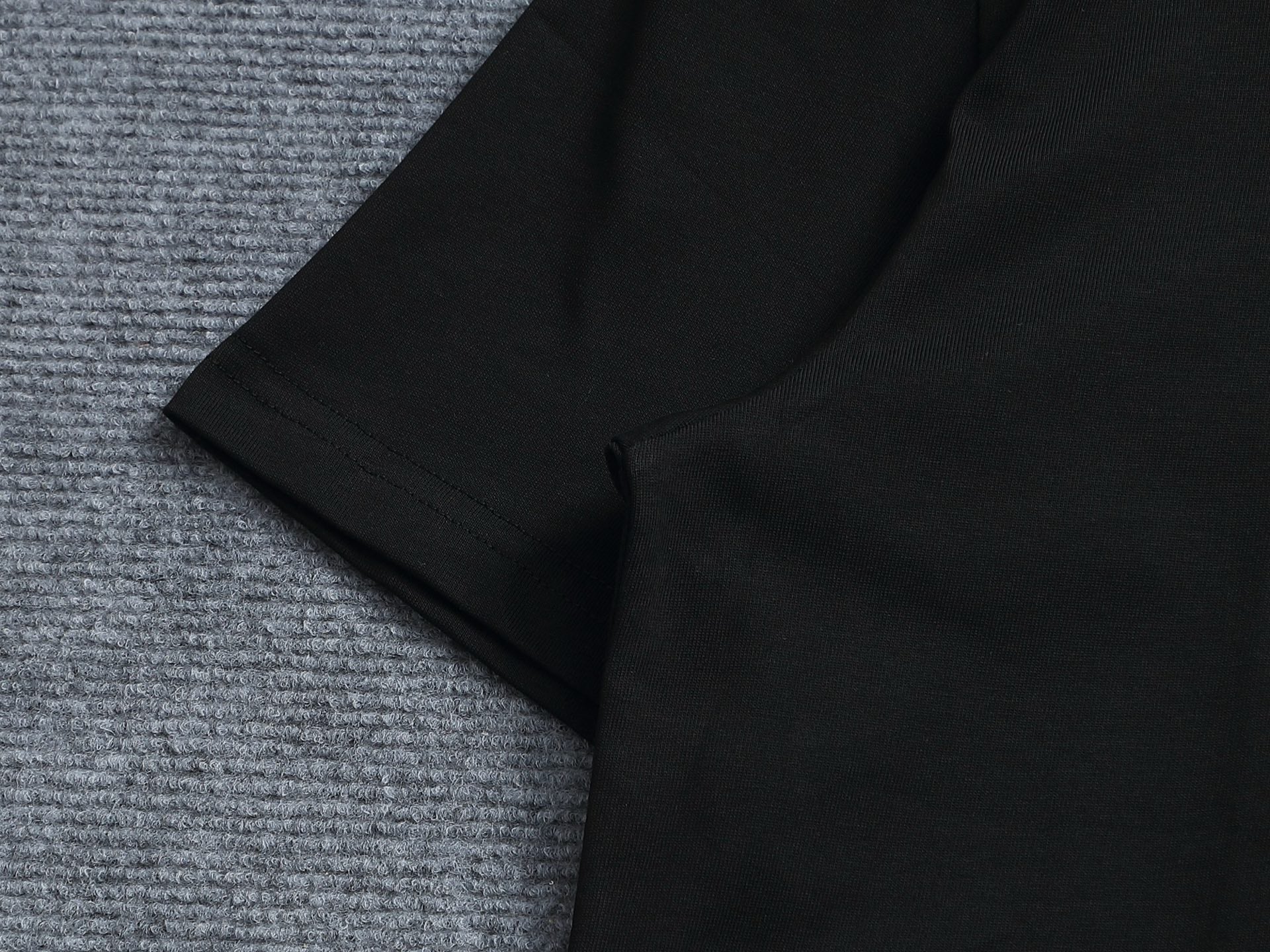 LuxluxHouse Best Quality Clothes T-shirt Loewe