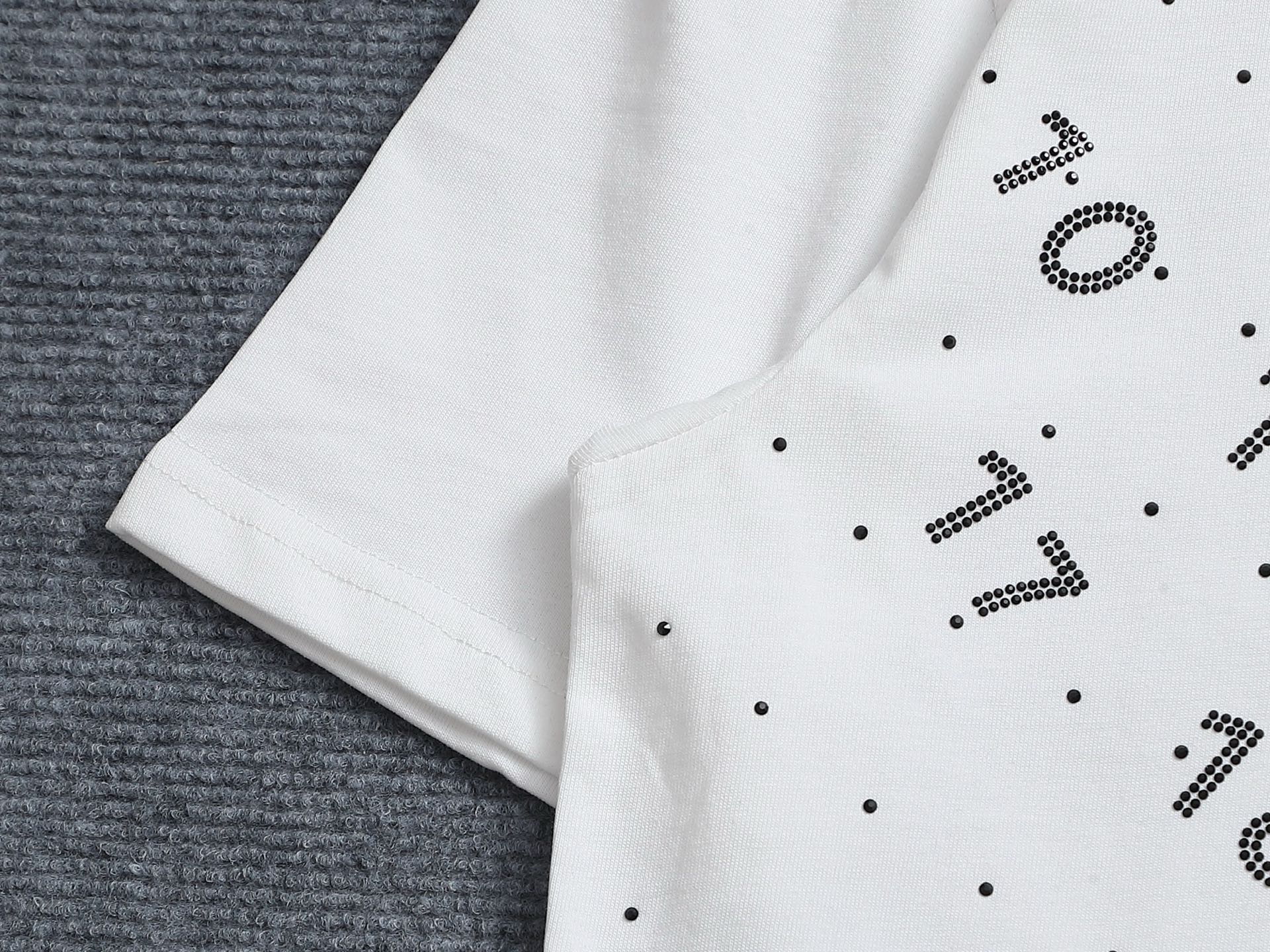 LuxluxHouse Best Quality Clothes T-shirt Chanel & Maison Margiela