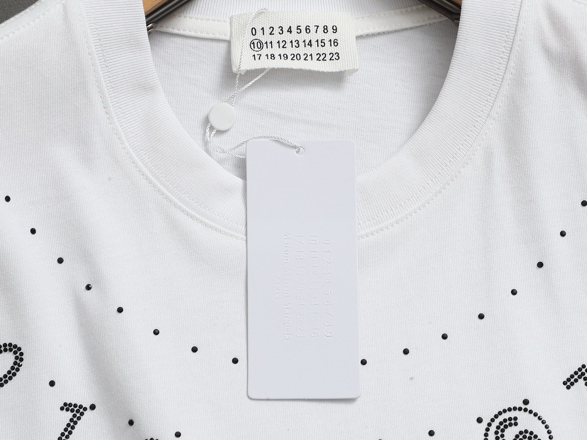 LuxluxHouse Best Quality Clothes T-shirt Chanel & Maison Margiela