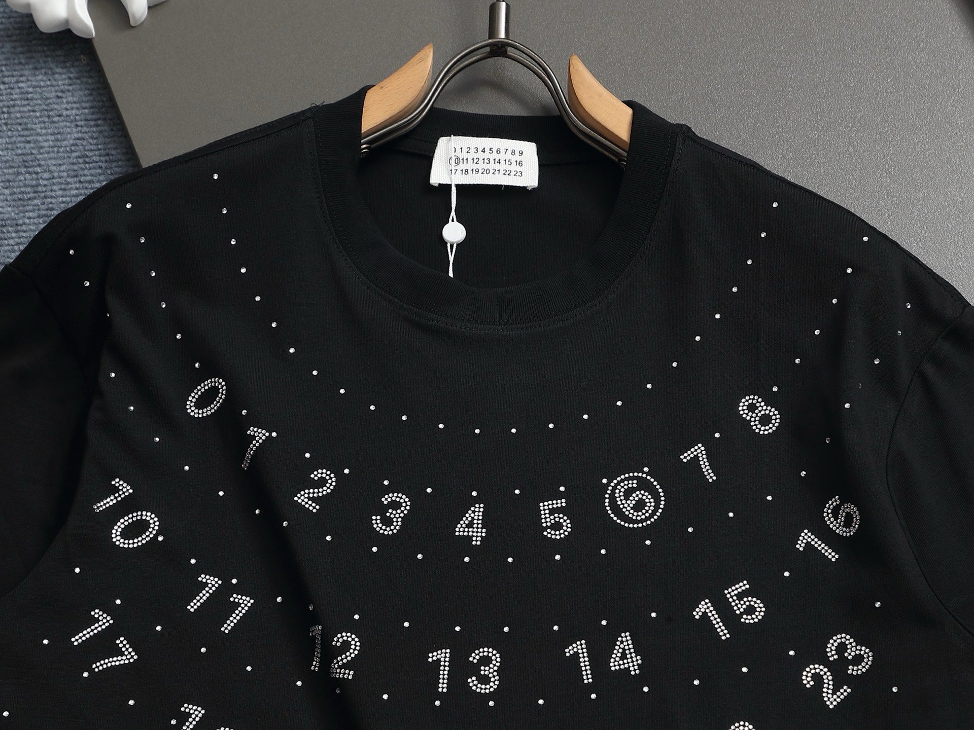 LuxluxHouse Best Quality Clothes T-shirt Chanel & Maison Margiela