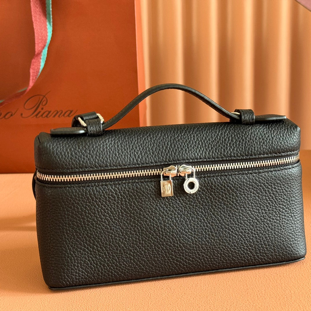 LuxluxHouse Best Quality Bags Loro Piana Women