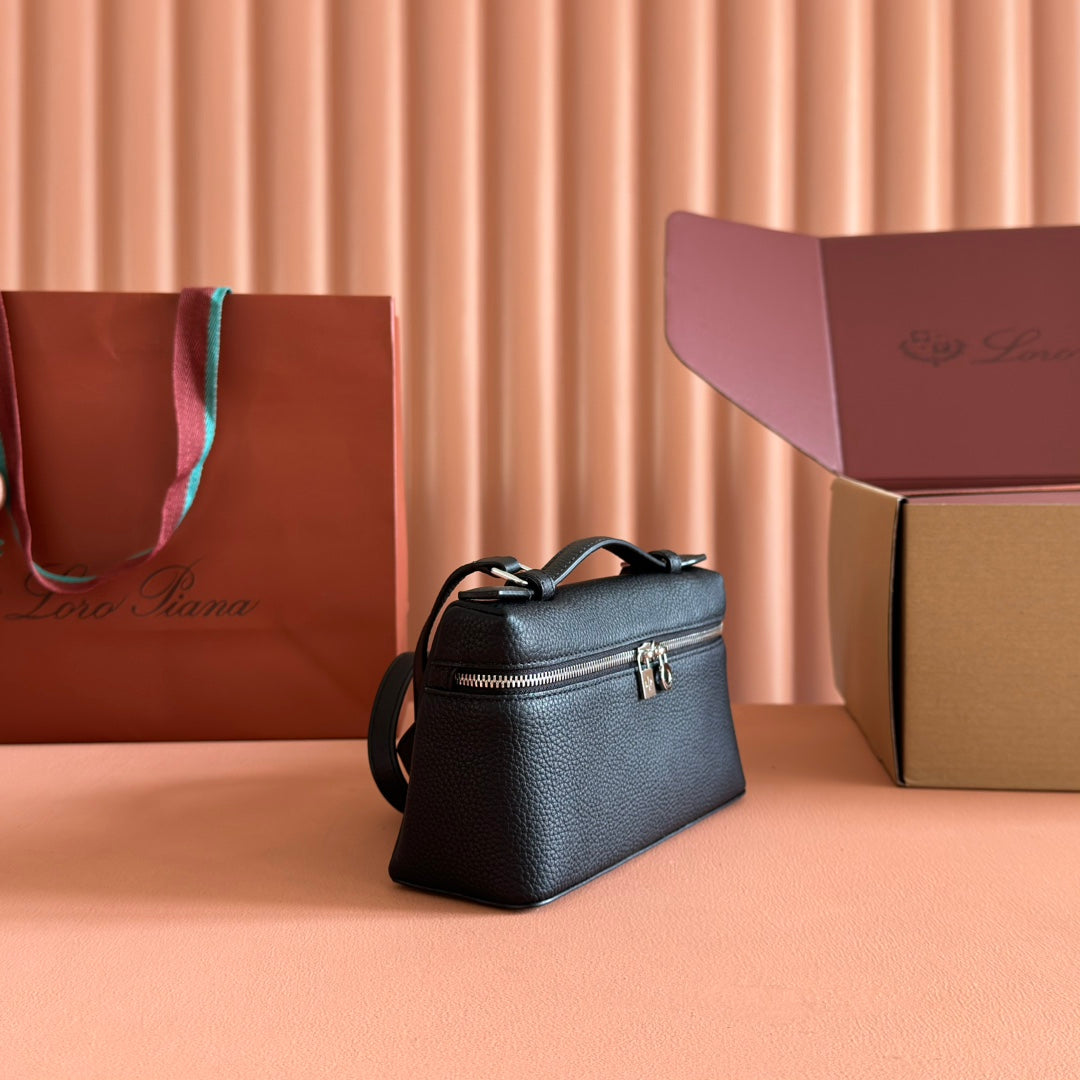 LuxluxHouse Best Quality Bags Loro Piana Women