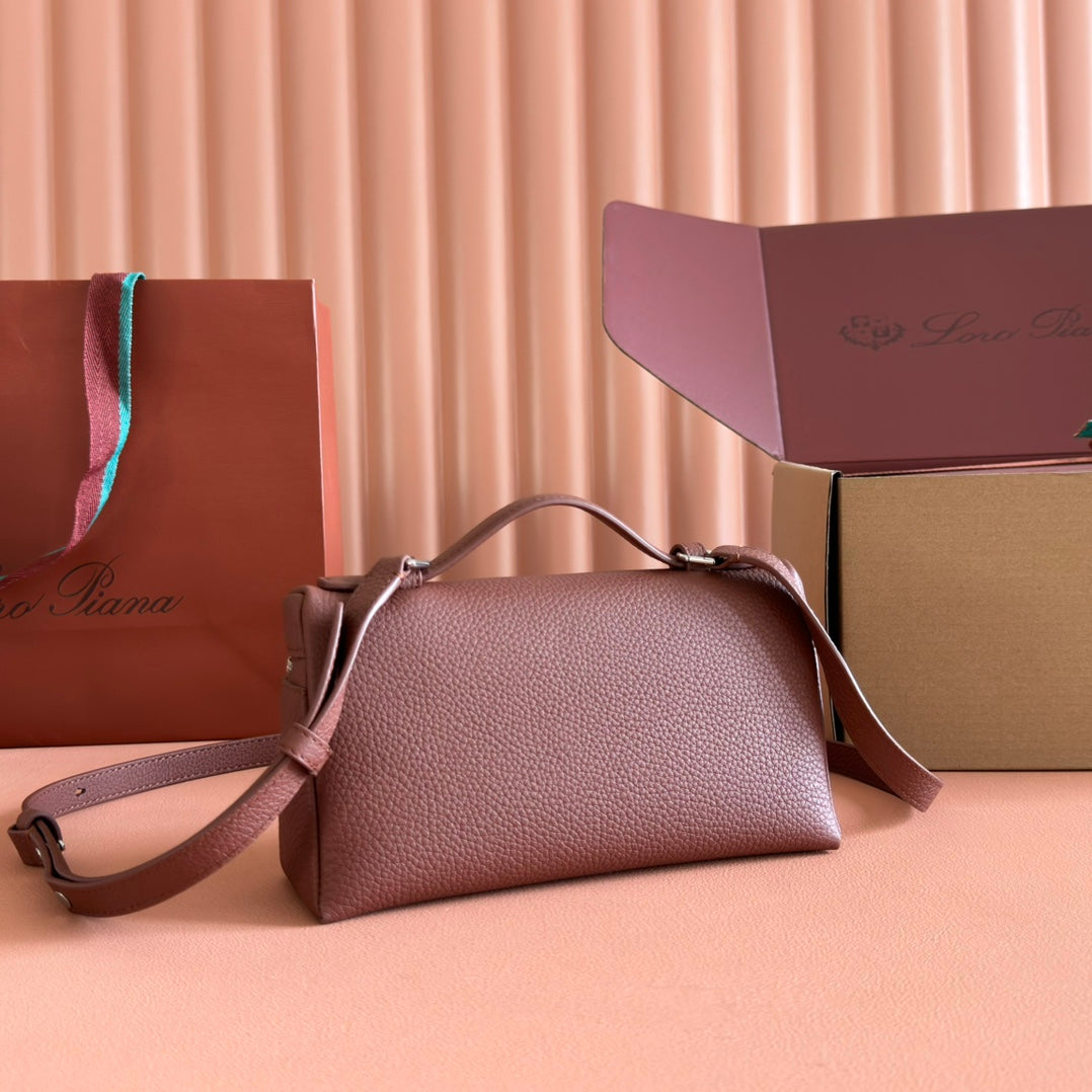 LuxluxHouse Best Quality Bags Loro Piana Women