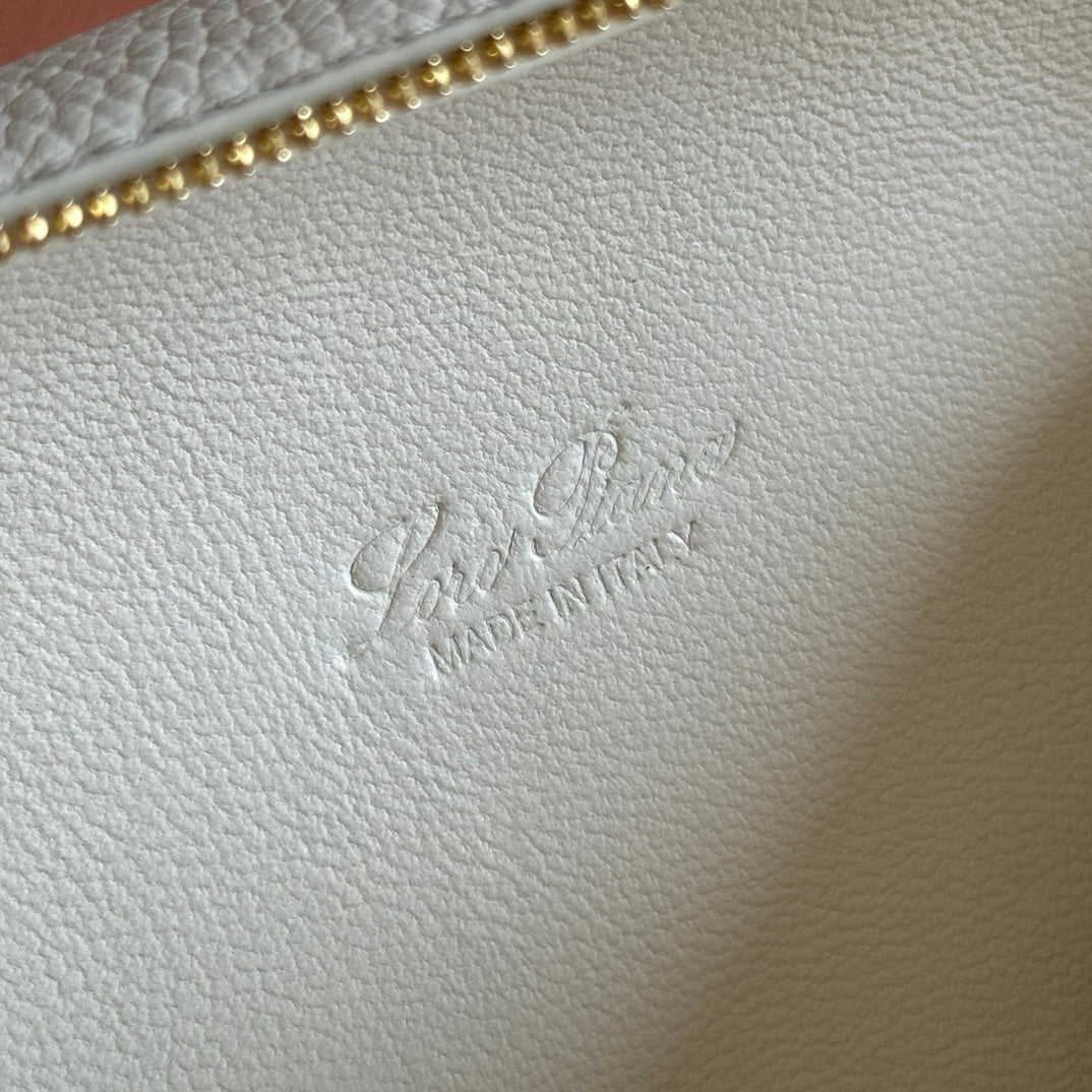 LuxluxHouse Best Quality Bags Loro Piana Women