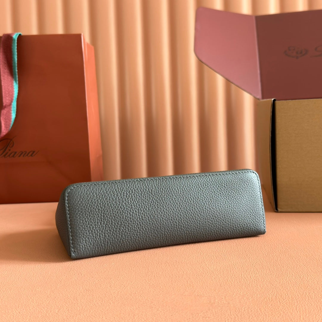 LuxluxHouse Best Quality Bags Loro Piana Women